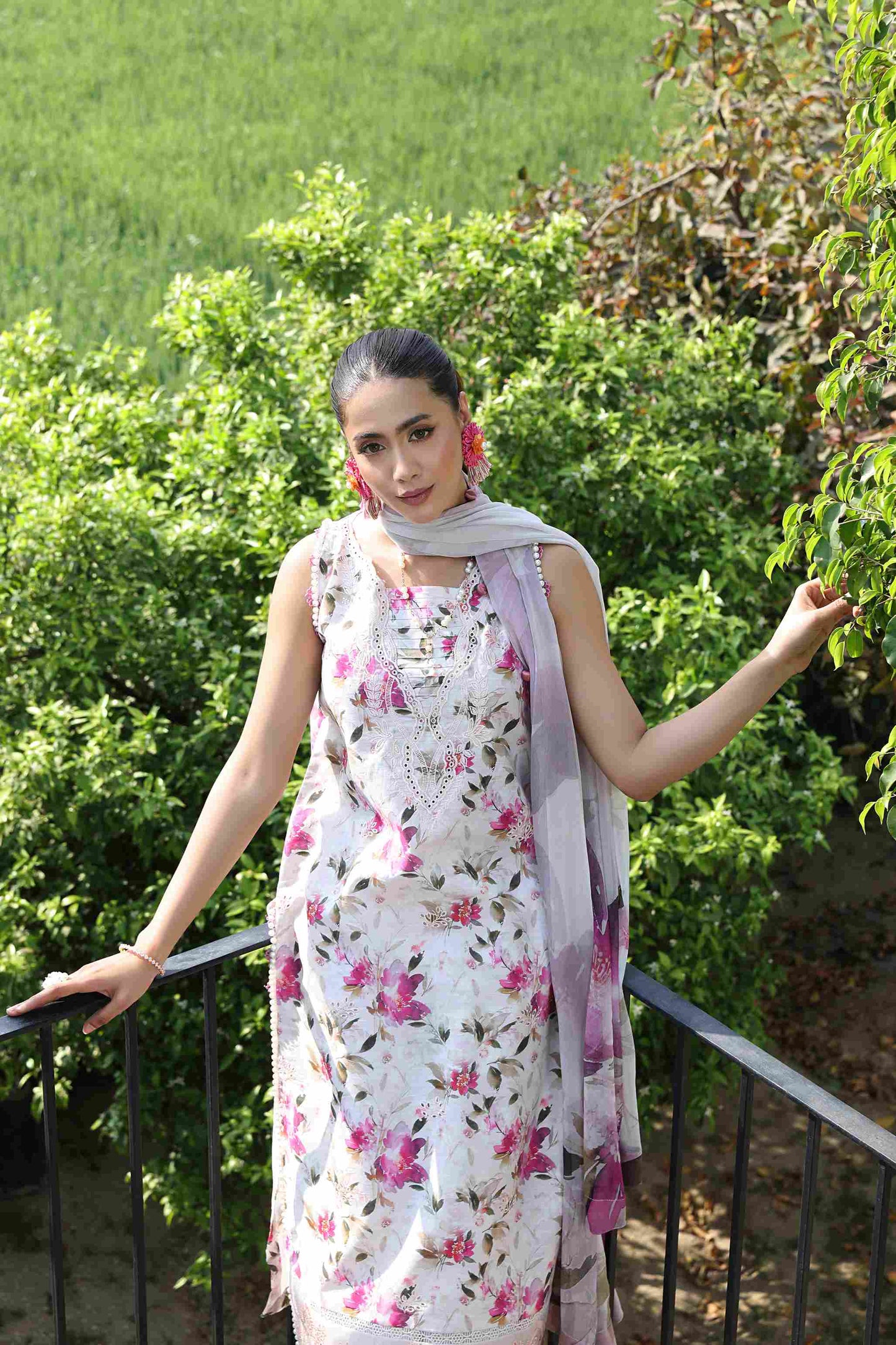 3PC Modern Muse – Embroidered Printed Lawn (AG-05)