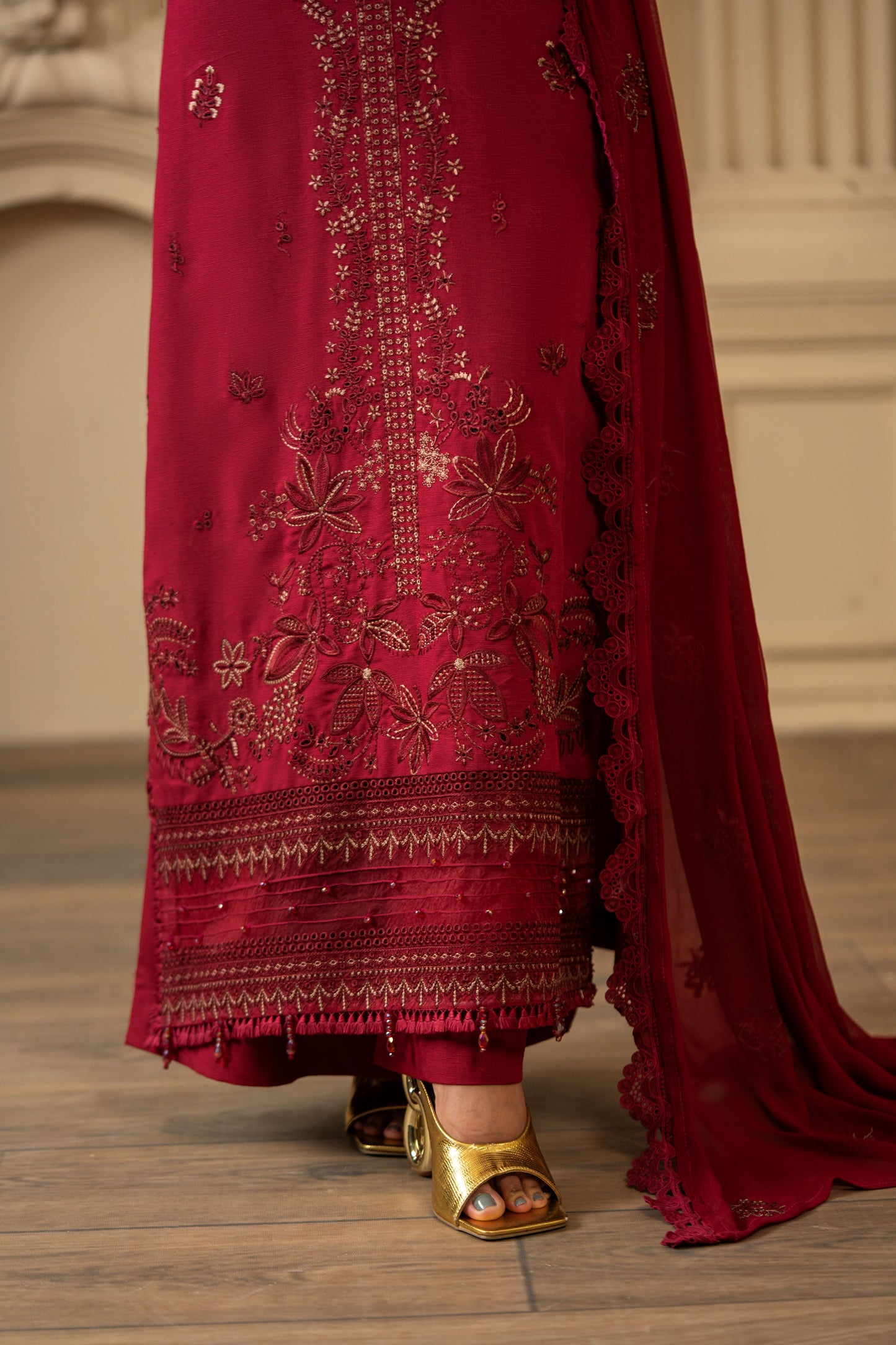 Stylish 3-piece ladies outfit in karandi fabric with designer embroidery