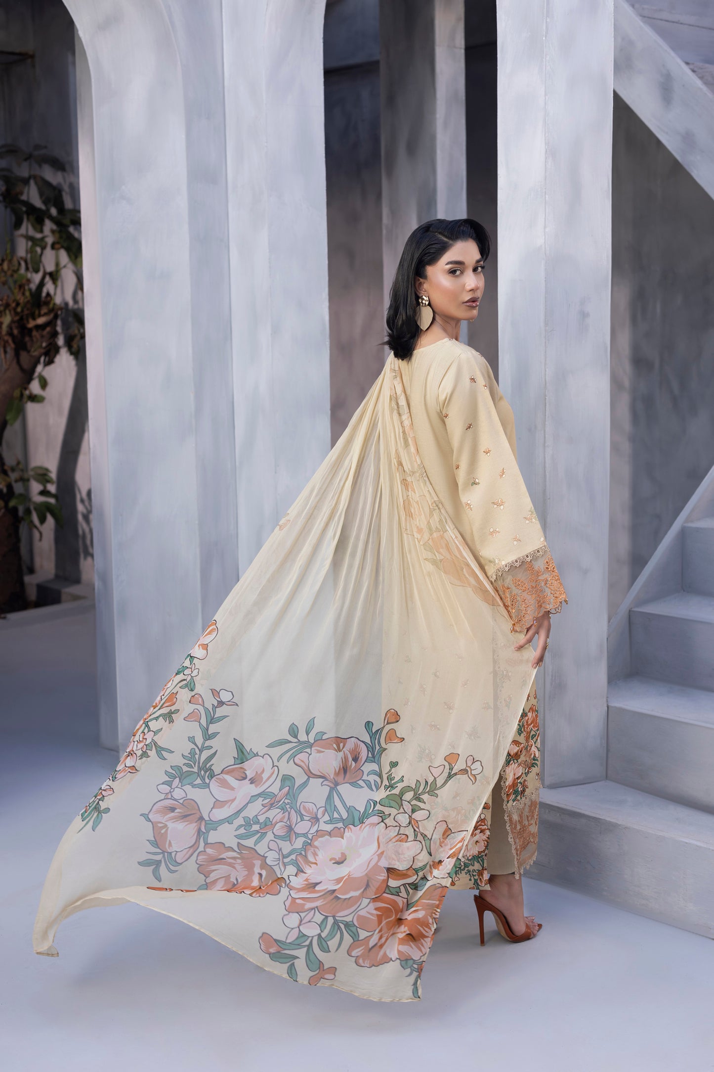 Stylish 3PC Karandi embroidered outfit with floral chiffon dupatta and plain trouser