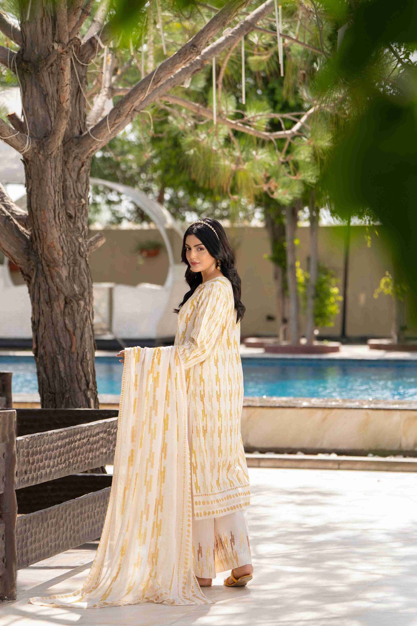A comfortable printed kurta with embroidery, paired with a light chiffon dupatta for an easy all-day outfit