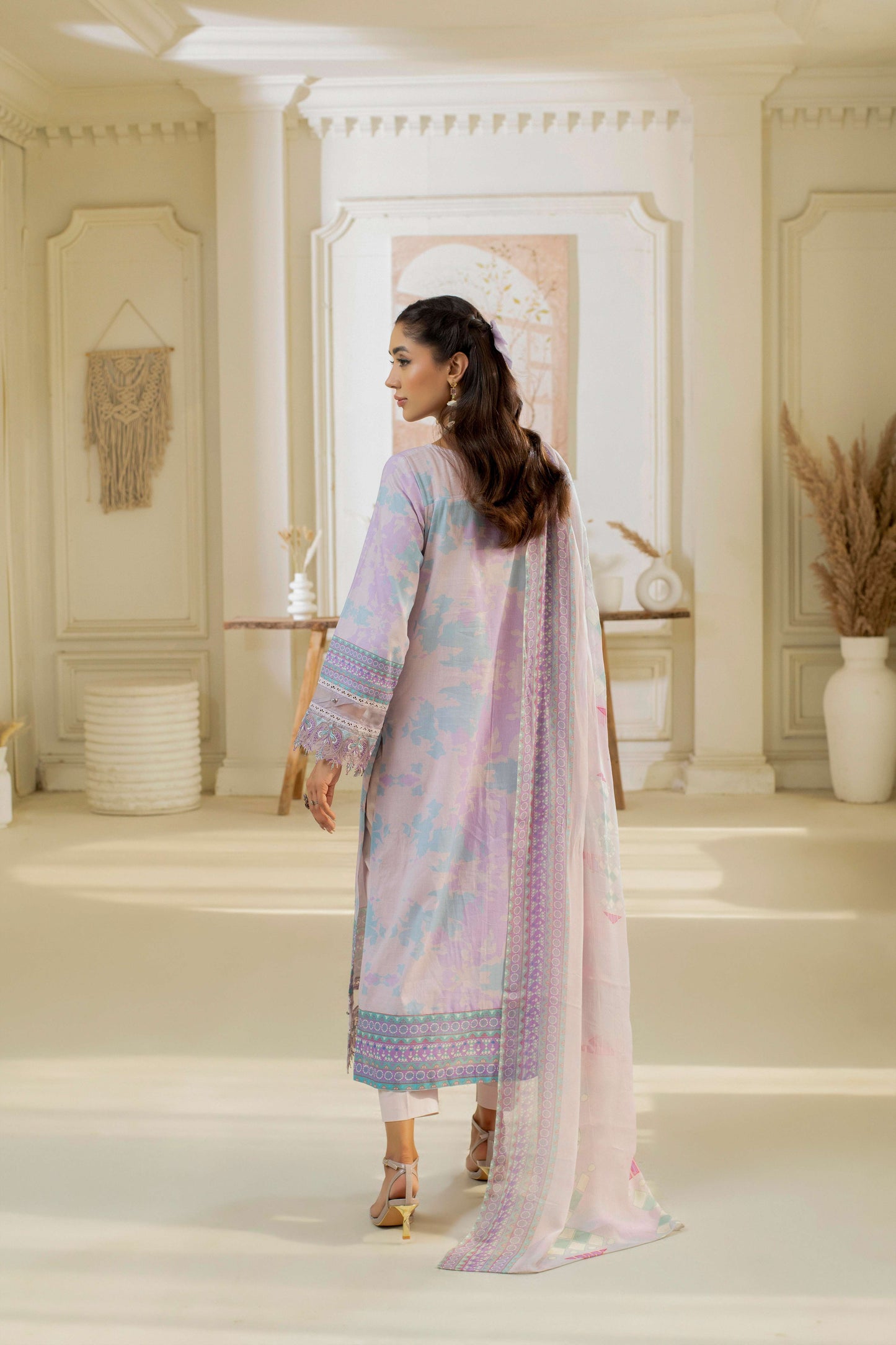 Casual embroidered shirt with plain trouser