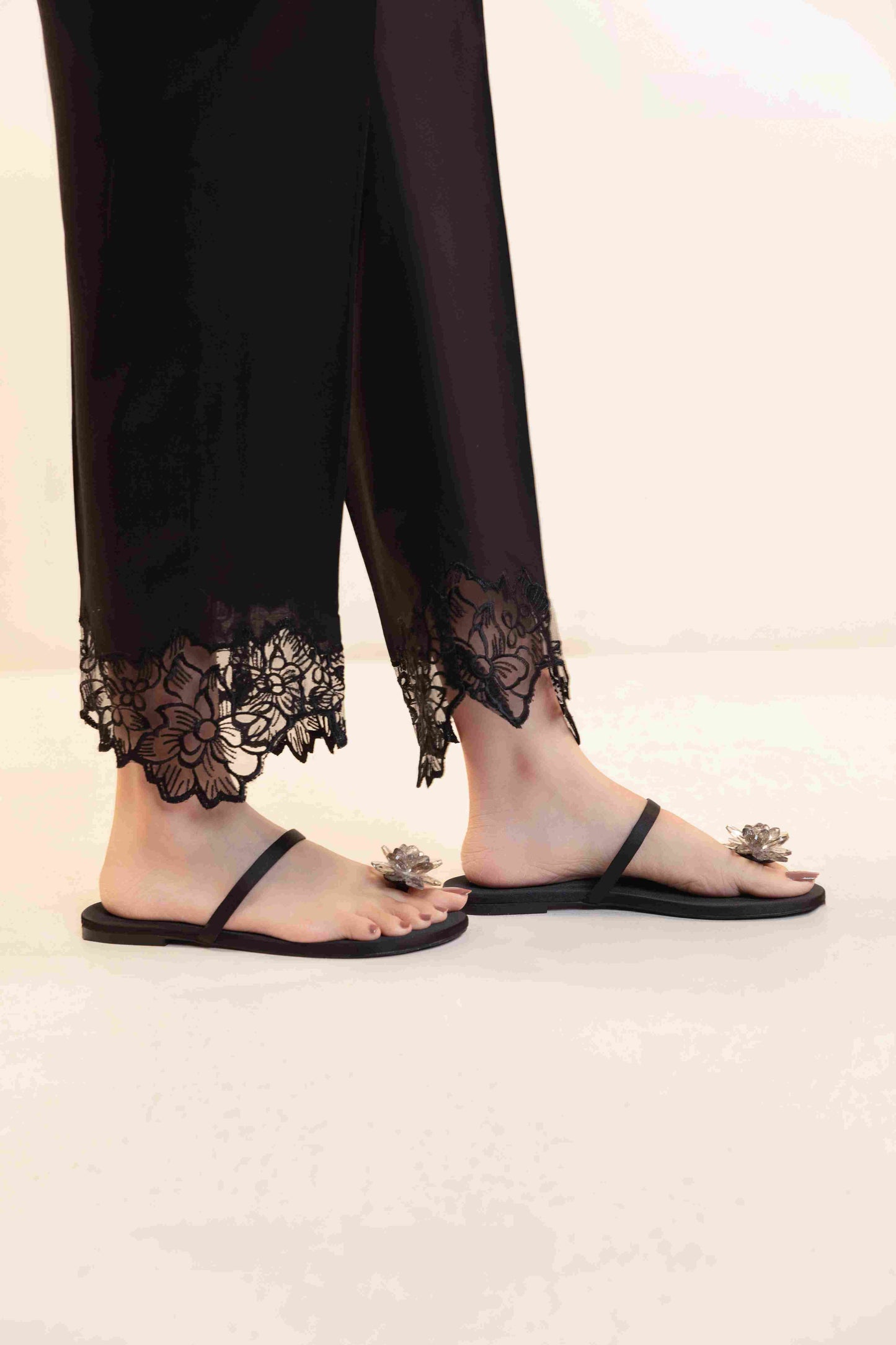 Cigarette Pants D-9250