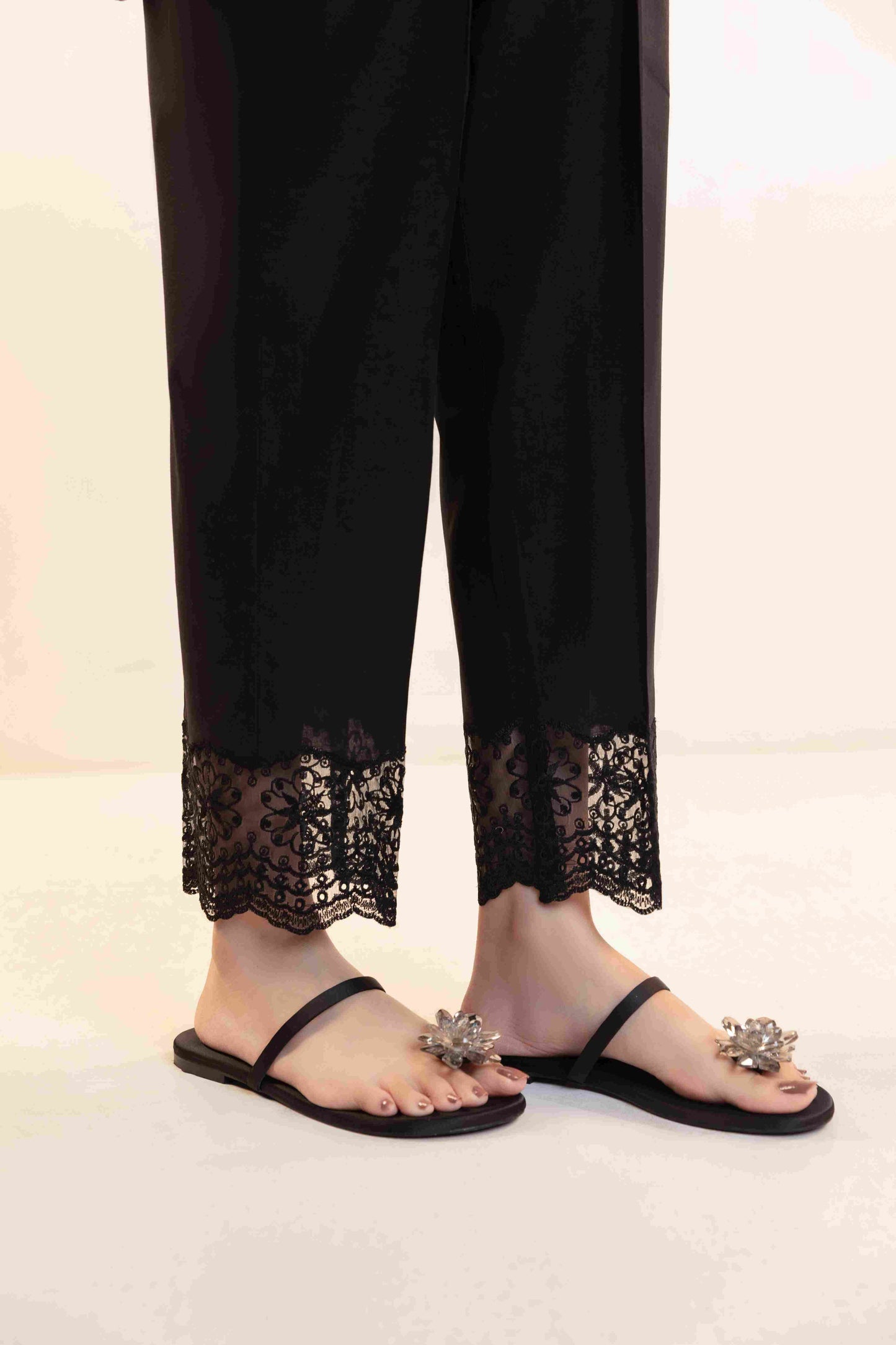 Cigarette Pants D-9249