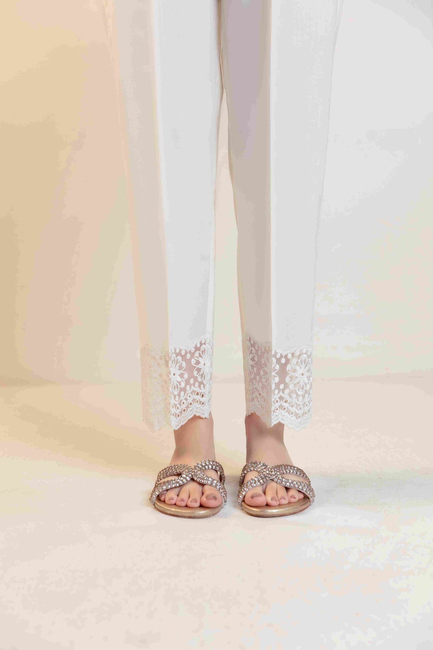 Cigarette Pants D-9249