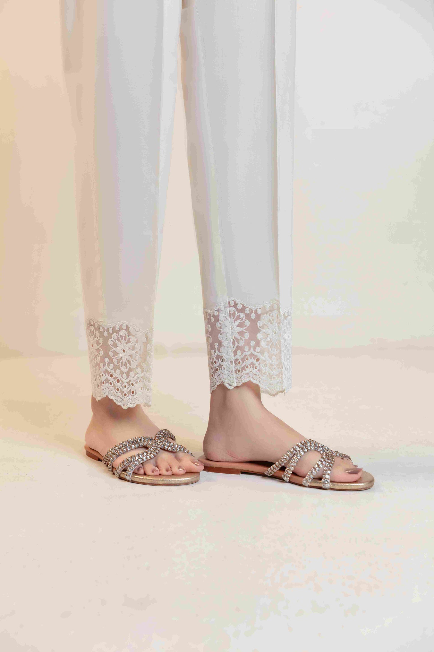 Cigarette Pants D-9249