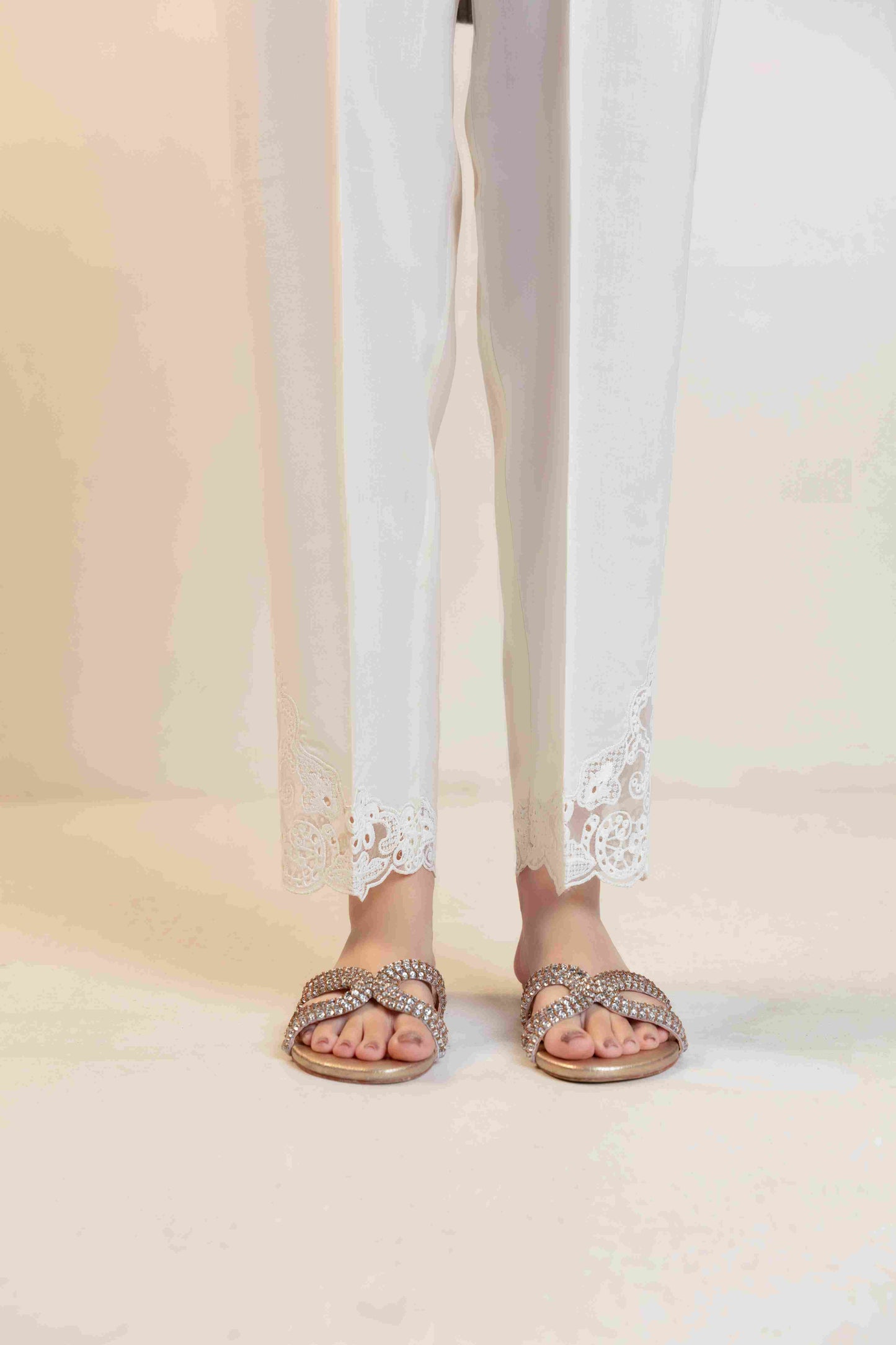Cigarette Pants D-9248
