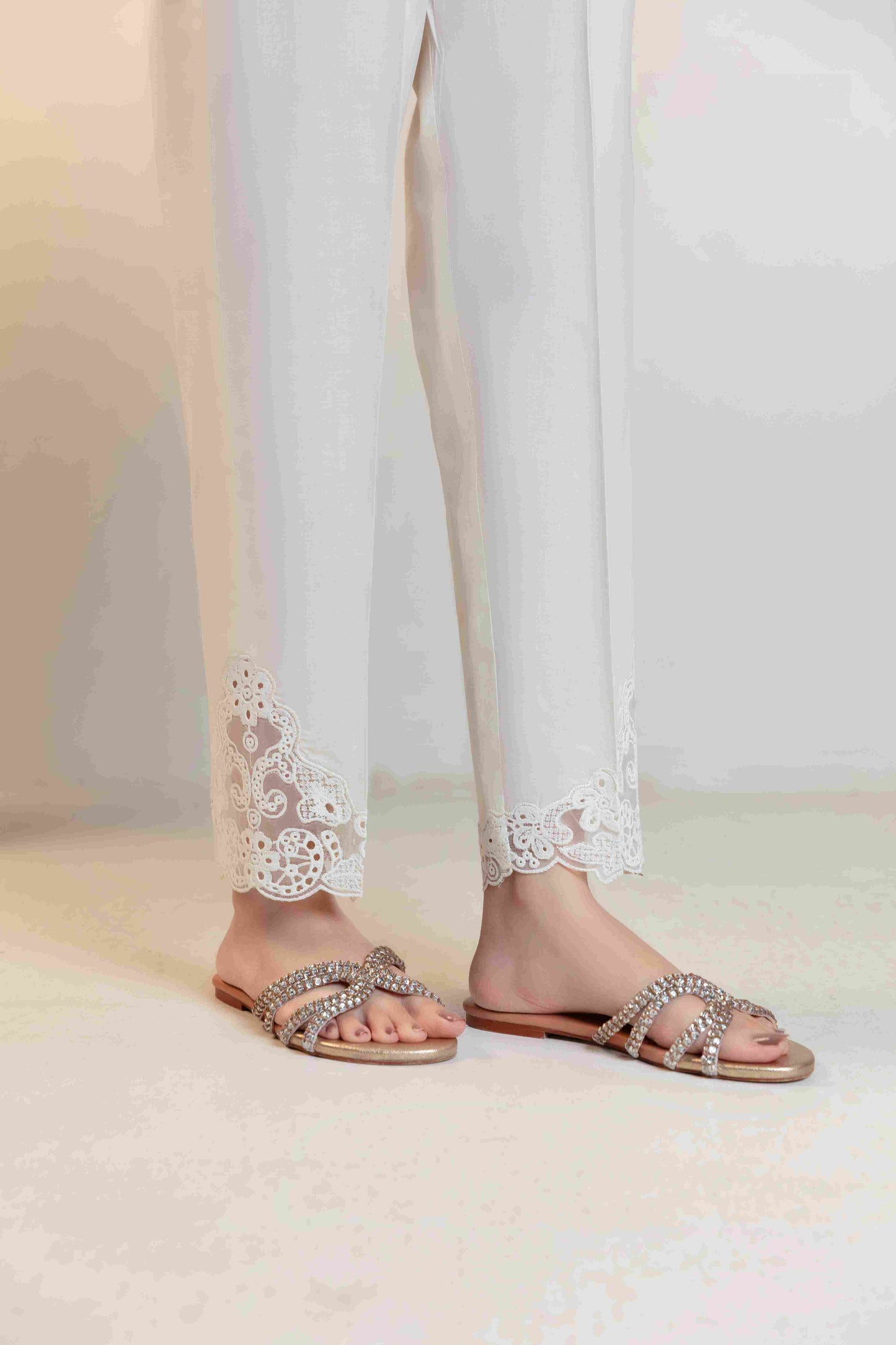 Cigarette Pants D-9248
