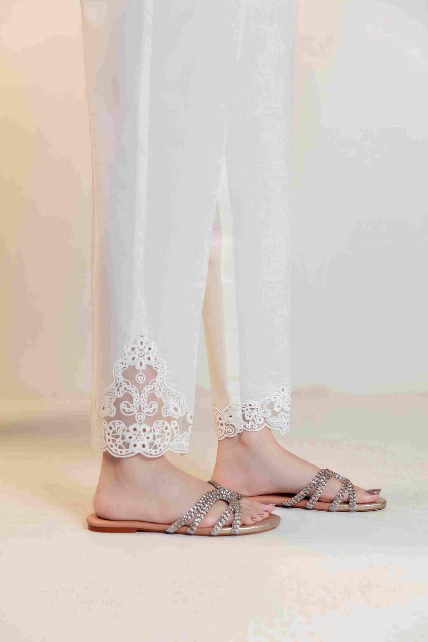 Cigarette Pants D-9248