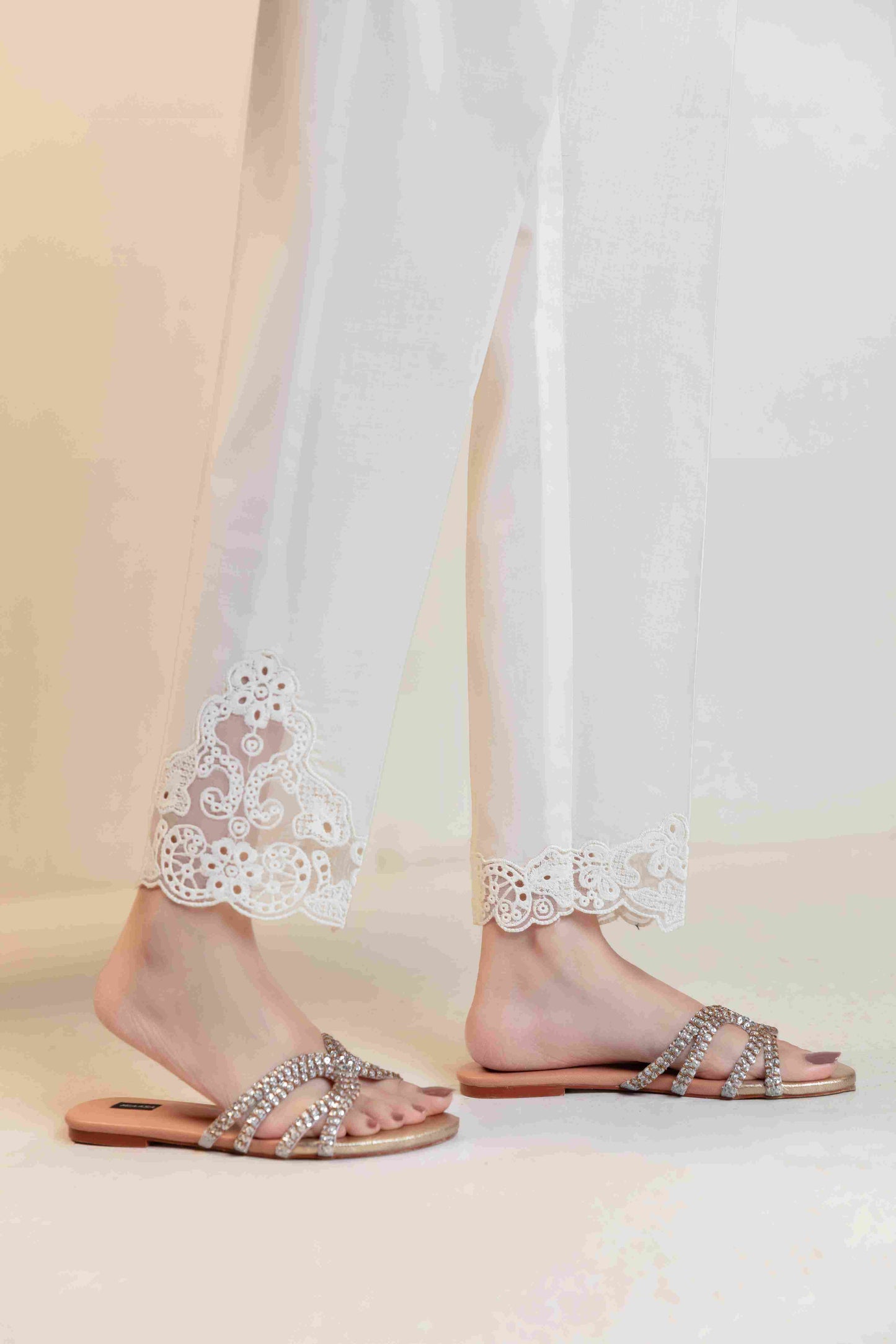Cigarette Pants D-9248