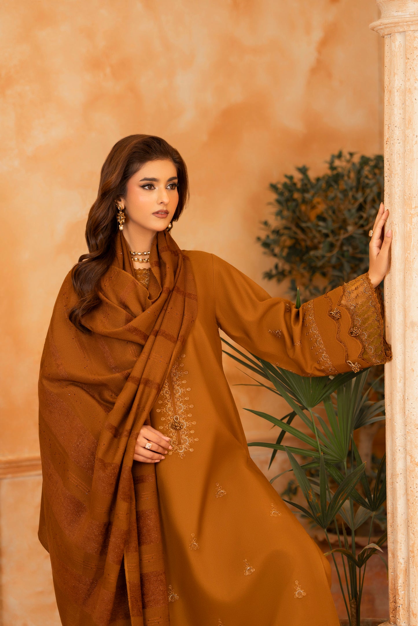 Pakistani Style Dhanak Woolen Suit; 3-PC set, inspired by wedding fashion, offering elegance and warmth in winter