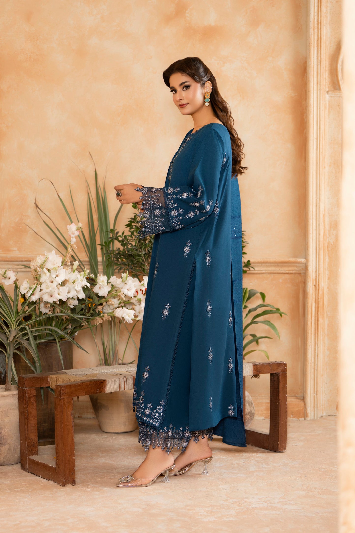 Pakistani Winter Wedding Dress; Dhanak 3-PC suit with floral embroidery and a graceful woolen fancy shawl