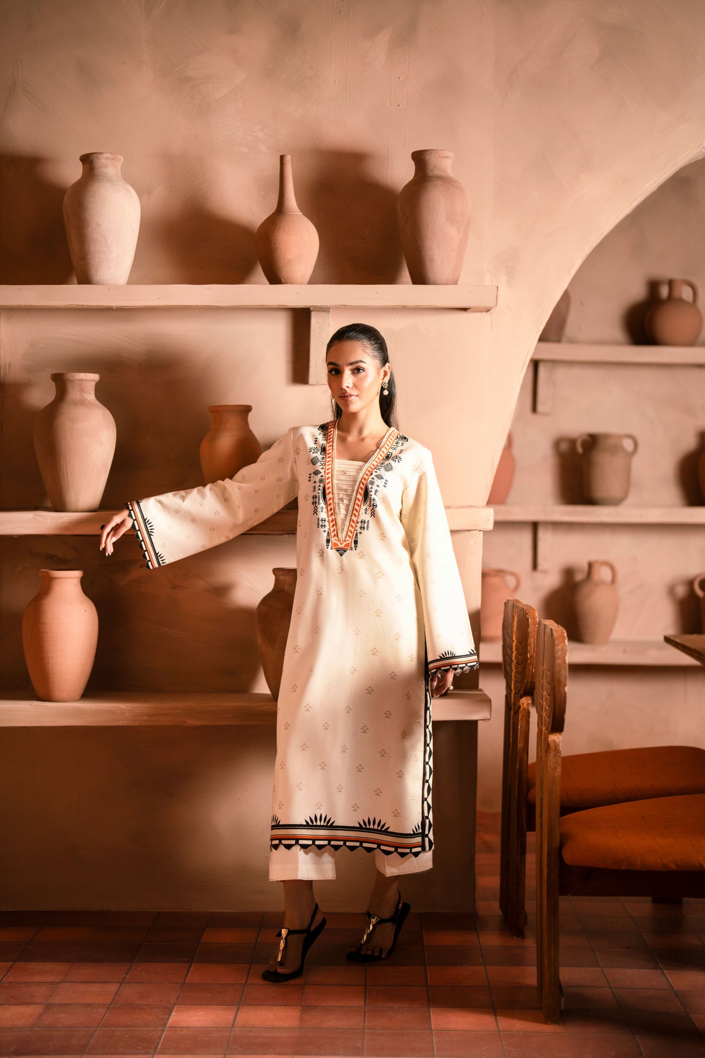 Stylish khaddar suit for weddings and special occasions in winter