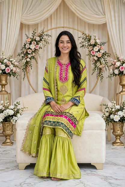 Luxury 3PC Embroidered Organza Suit | RE-06