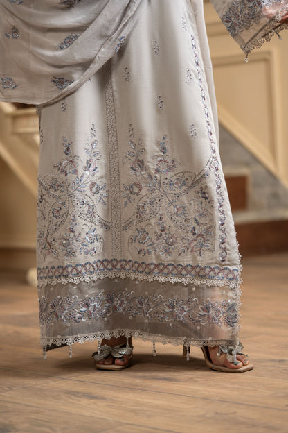 Unstitched Pakistani 3 dress for daily wear and gatheringsC