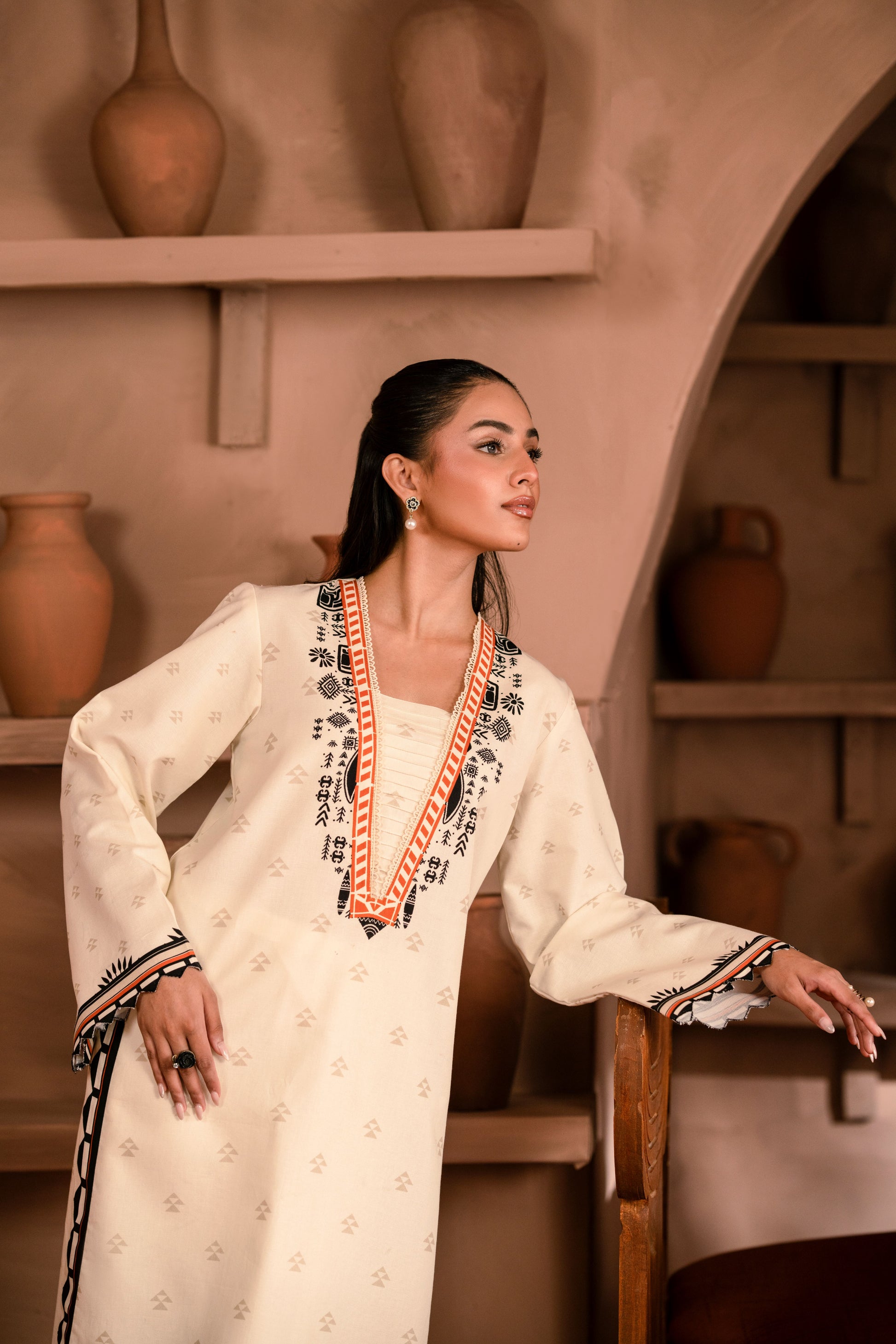 Women’s unstitched khaddar winter 3-piece with kurta and trouser design