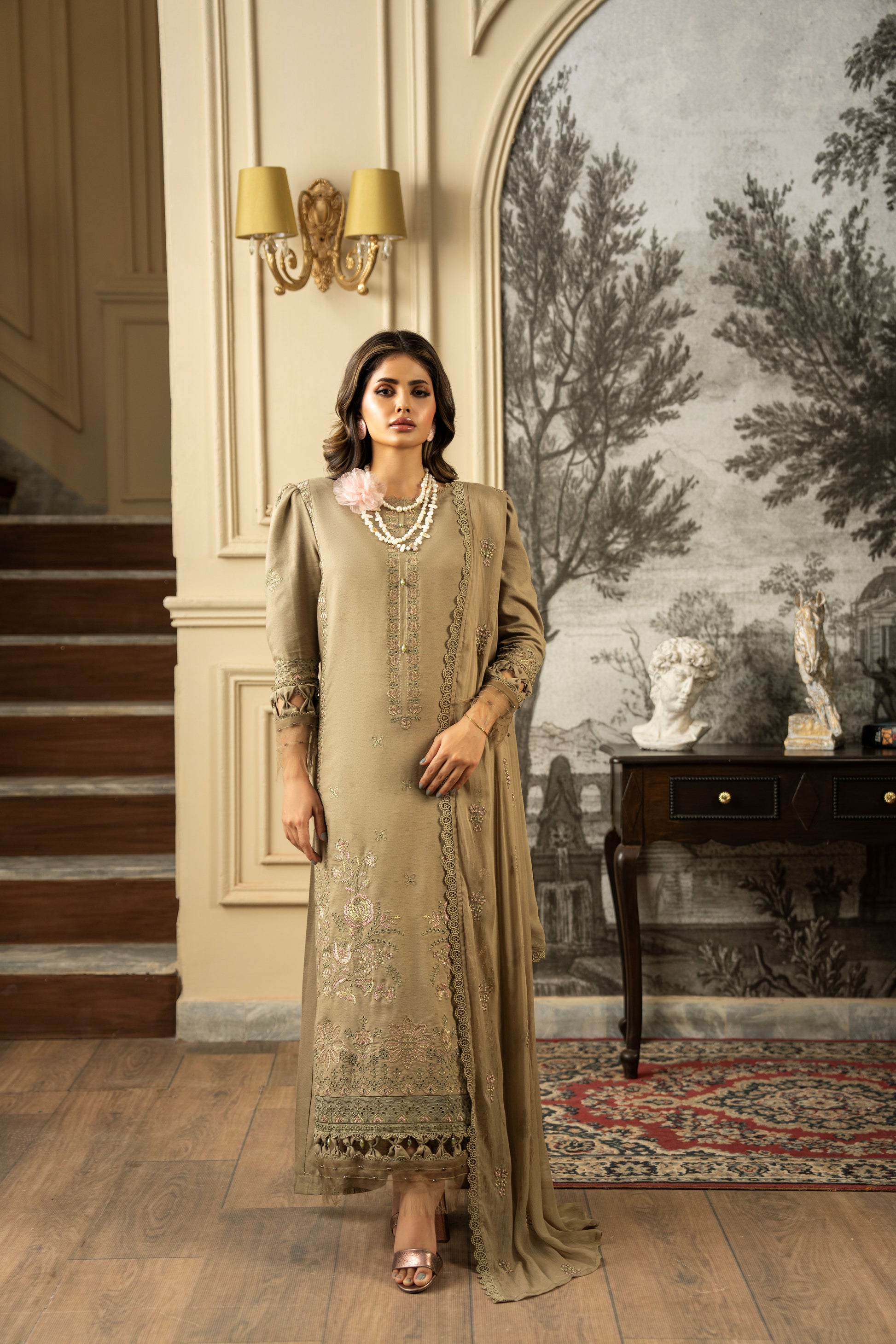 Unstitched 3PC outfit for women with dupatta