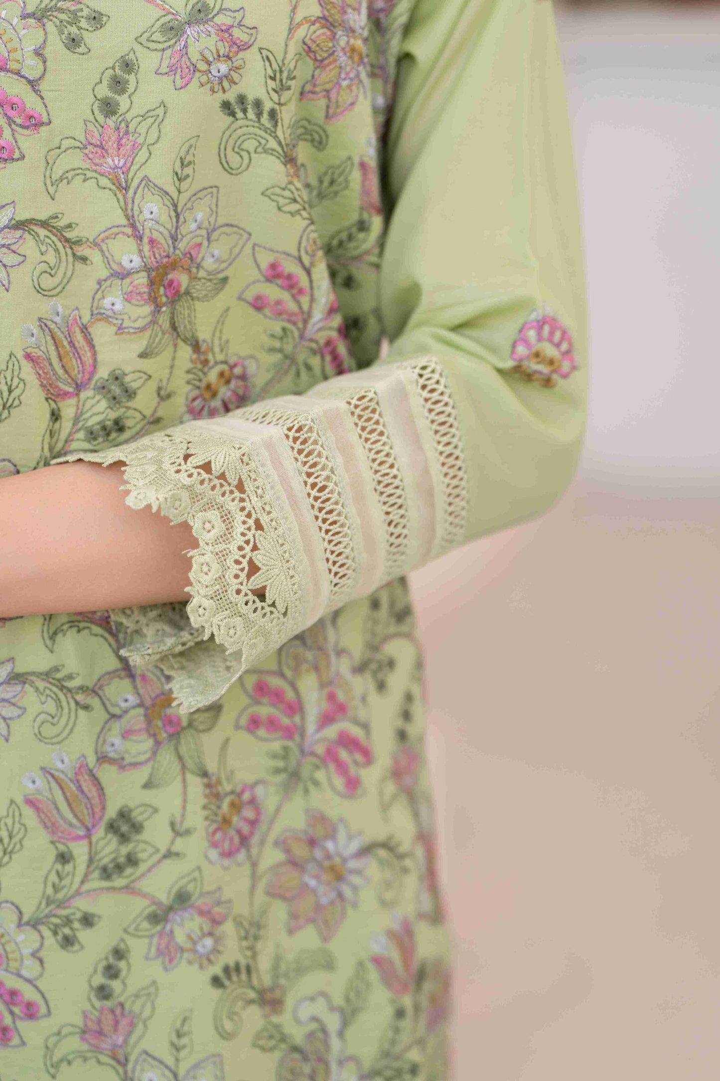 Stylish three piece embroidered lawn suit for casual and festive wear with chiffon dupatta and cotton trouser