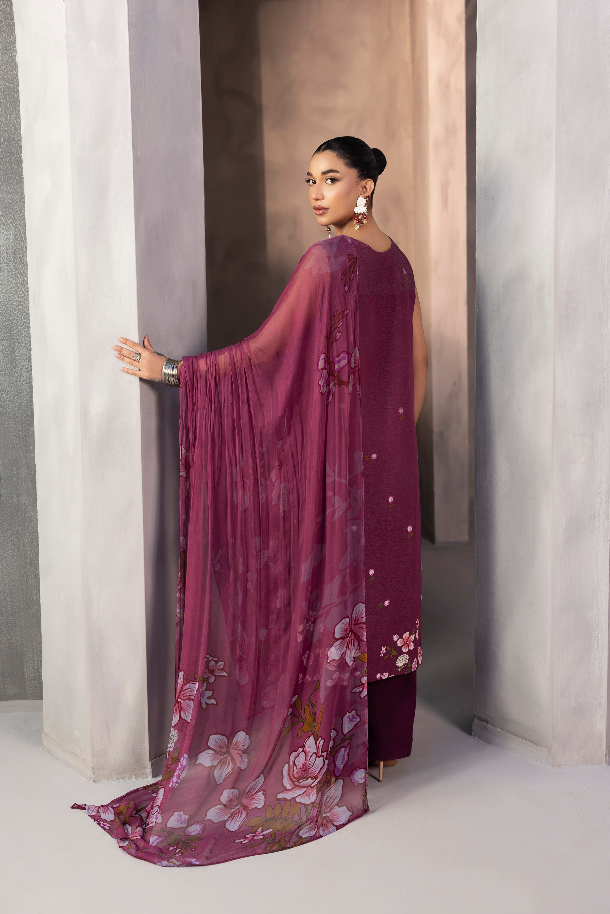Traditional embroidered Karandi outfit with chiffon dupatta for women