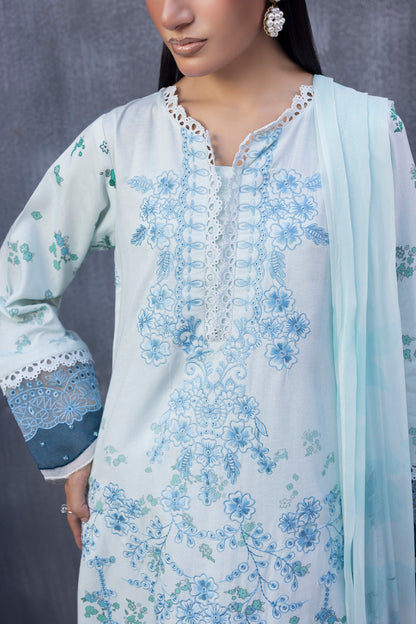 Elegant traditional Karandi winter suit with embroidery and chiffon dupatta for eastern winter fashion