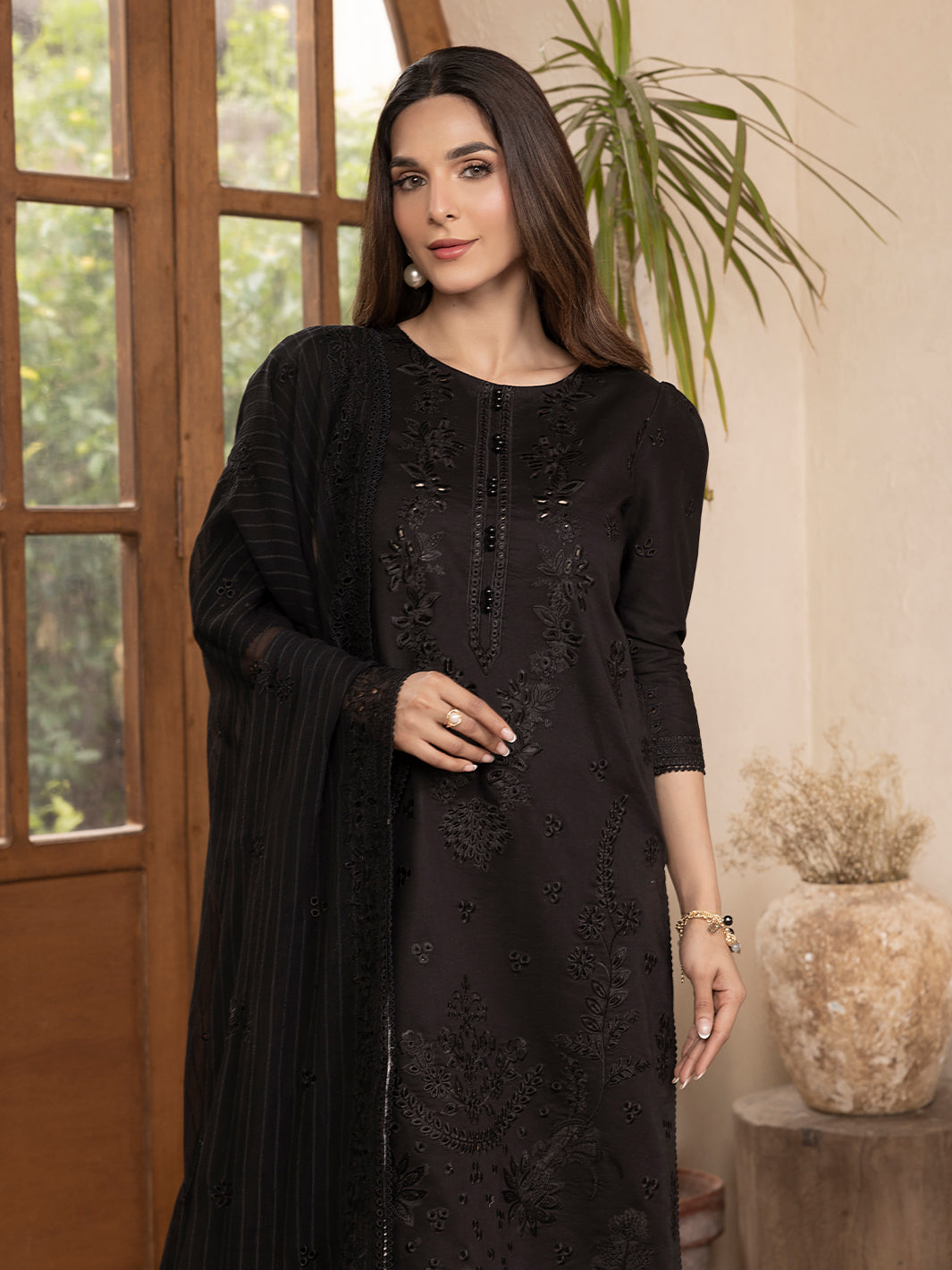 Branded lawn suit by Senerede featuring embroidery and unique eastern designs