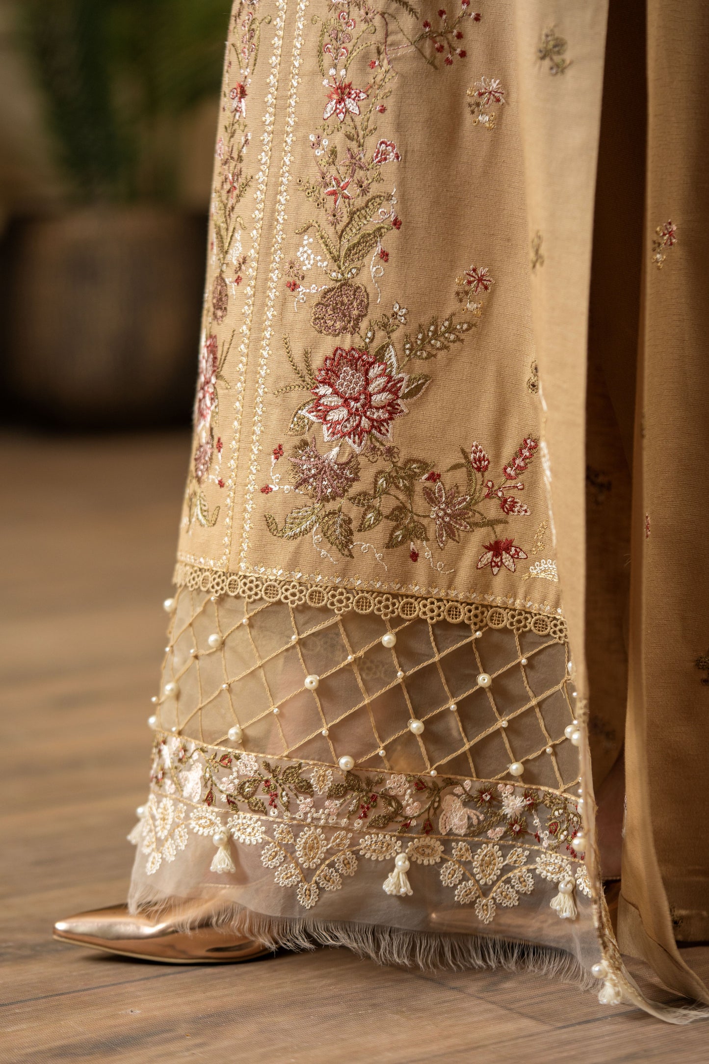 Pakistani 3PC suit in karandi fabric for students and daily wear