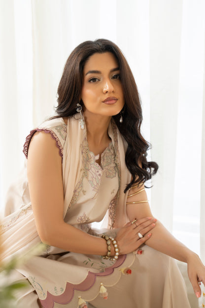 Premium viscose embroidered outfit paired with chiffon organza patch dupatta