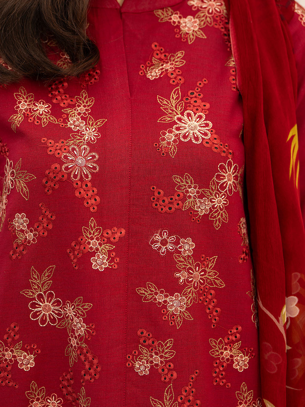 Elegant embroidered lawn shirt with chiffon dupatta and karandi trouser fabric