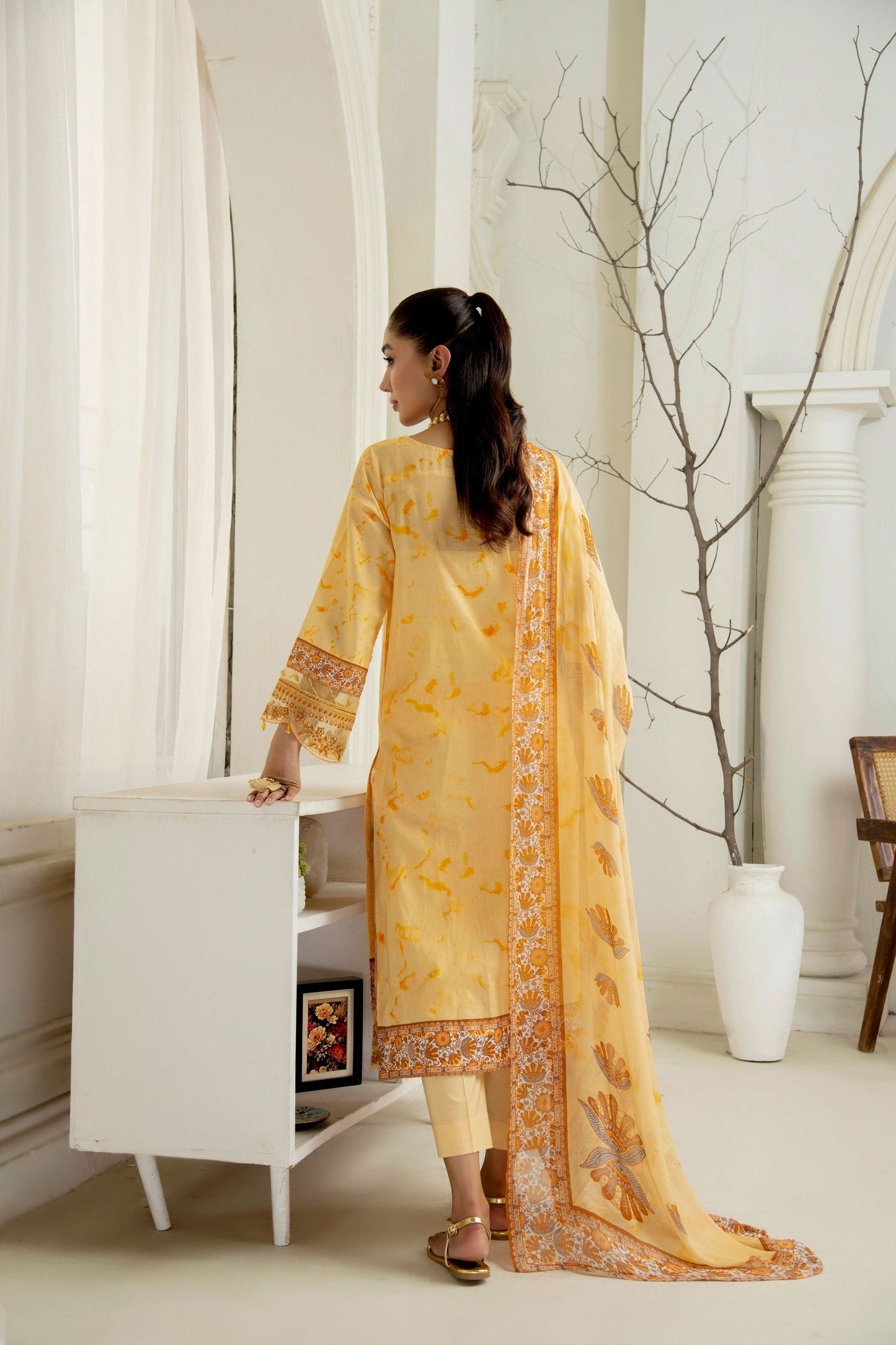 Lawn kurta with embroidery and straight trouser