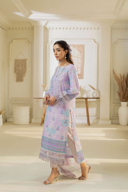 Embroidered kurta with a printed flowing dupatta