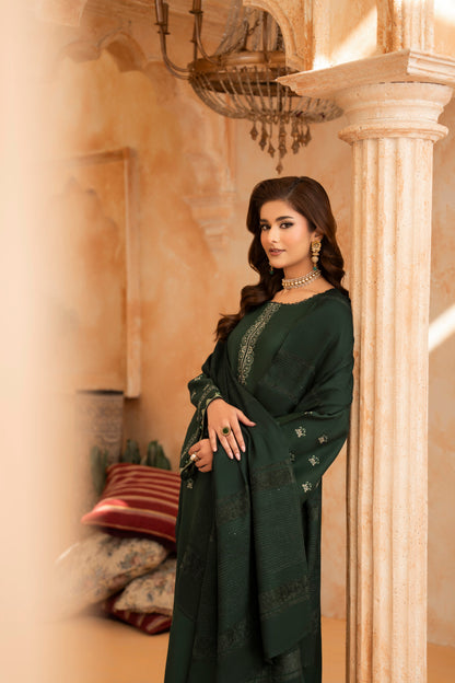 Embroidered Modern Suit; Dhanak 3-PC woolen dress, inspired by floral designs and Pakistani wedding fashion