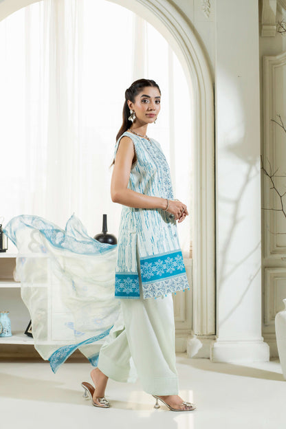 Embroidered kurta with simple trouser for casual wear