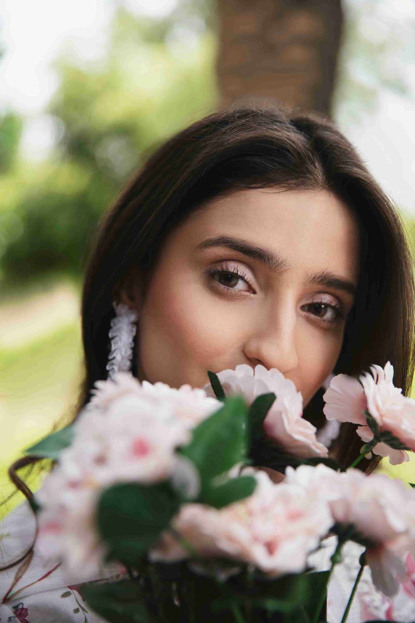  Elegant embroidered lawn outfit styled with chiffon dupatta and trouser