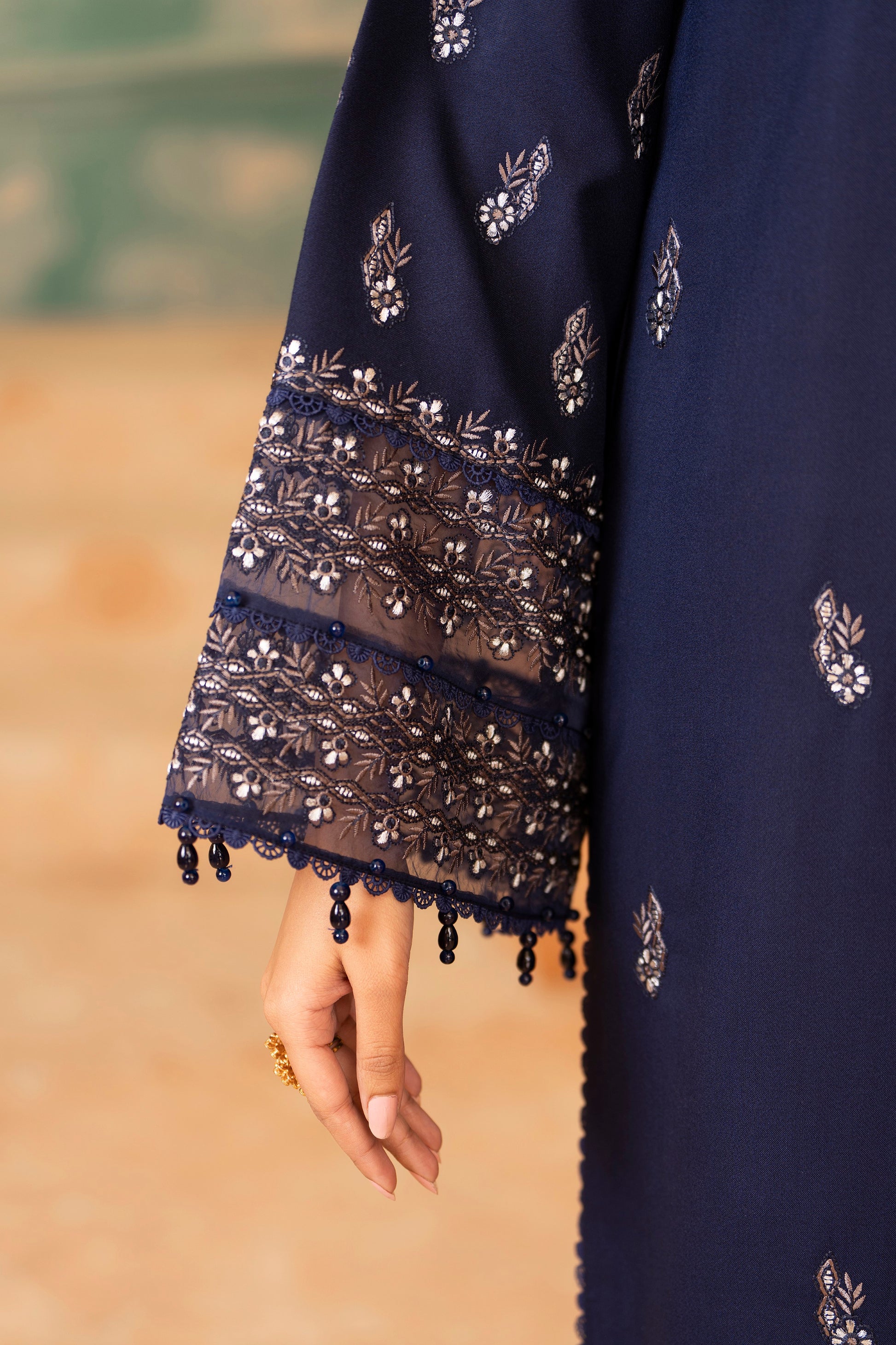 Fashionable Eastern Dress; Dhanak Woolen 3-PC suit, a blend of classic tradition and a contemporary, modern finish