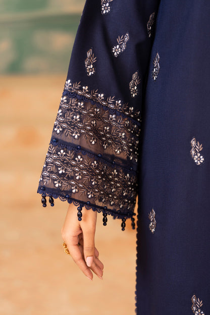 Fashionable Eastern Dress; Dhanak Woolen 3-PC suit, a blend of classic tradition and a contemporary, modern finish