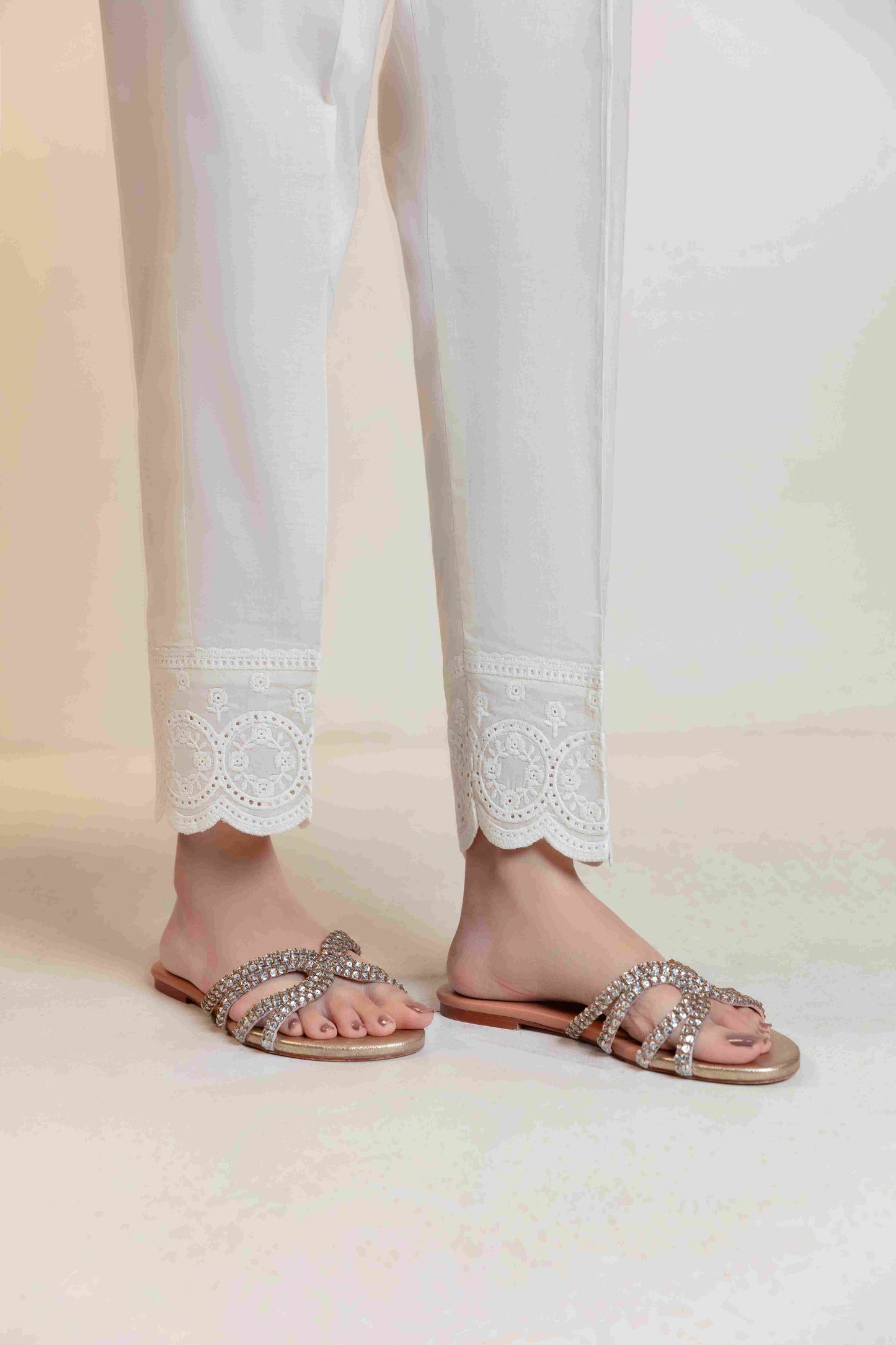Cigarette Pants D-9251