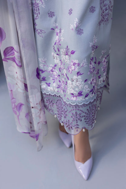 Beautiful embroidered Karandi dress with chiffon dupatta