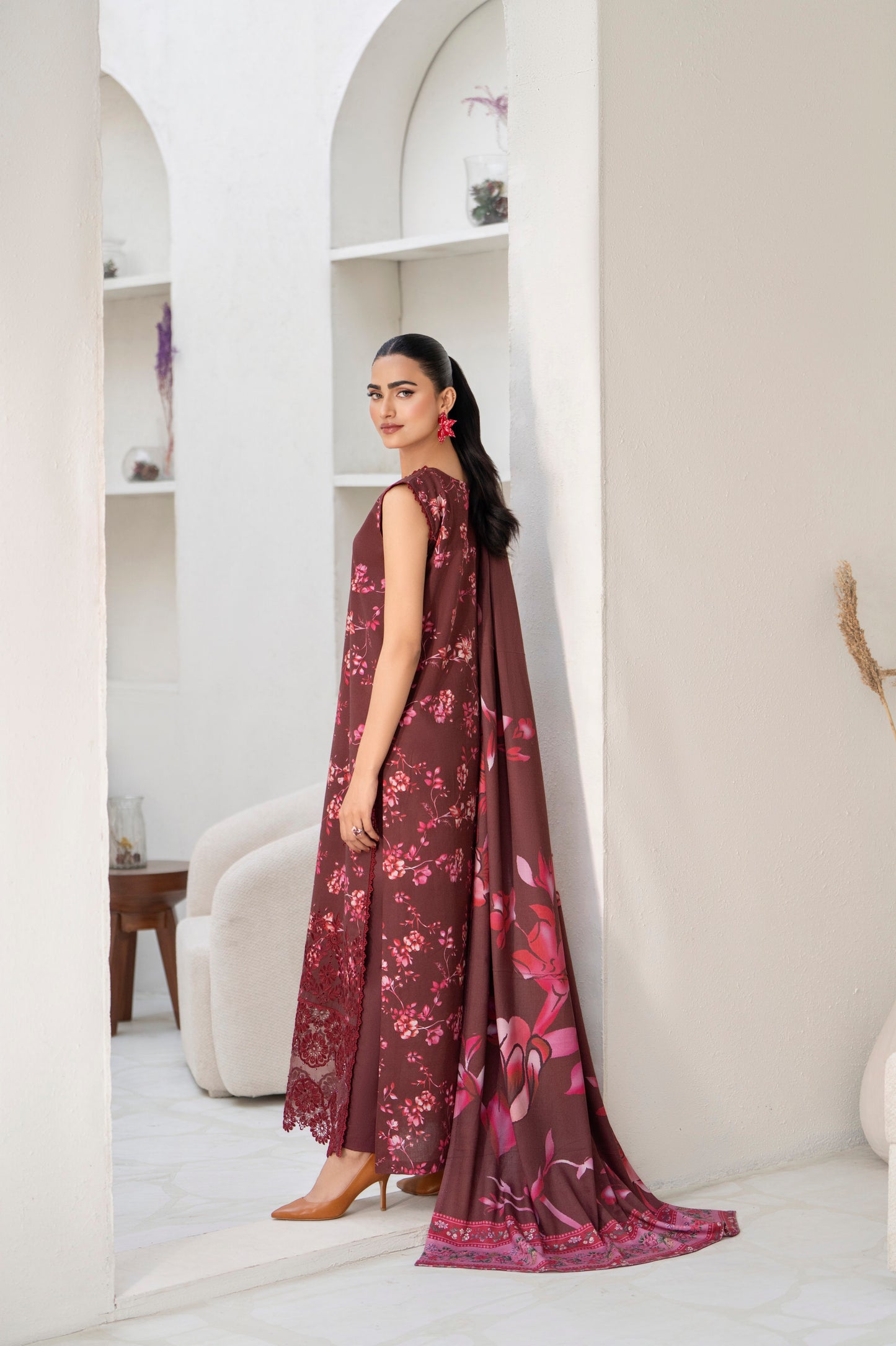 Classic embroidered outfit with wool shawl