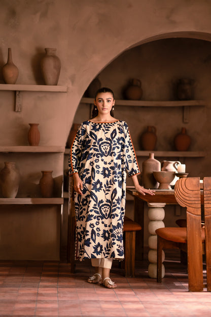 Trendy khaddar suit for girls with winter-printed kurta and trouser