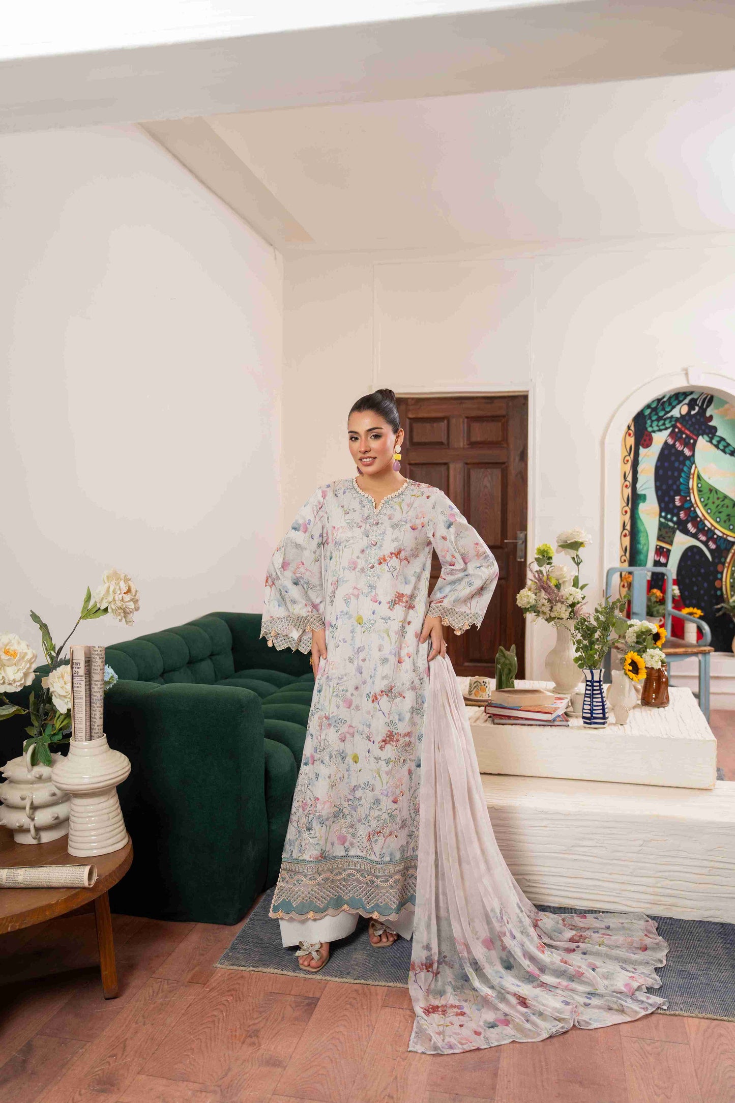 Summer dress in lawn fabric with fresh floral design