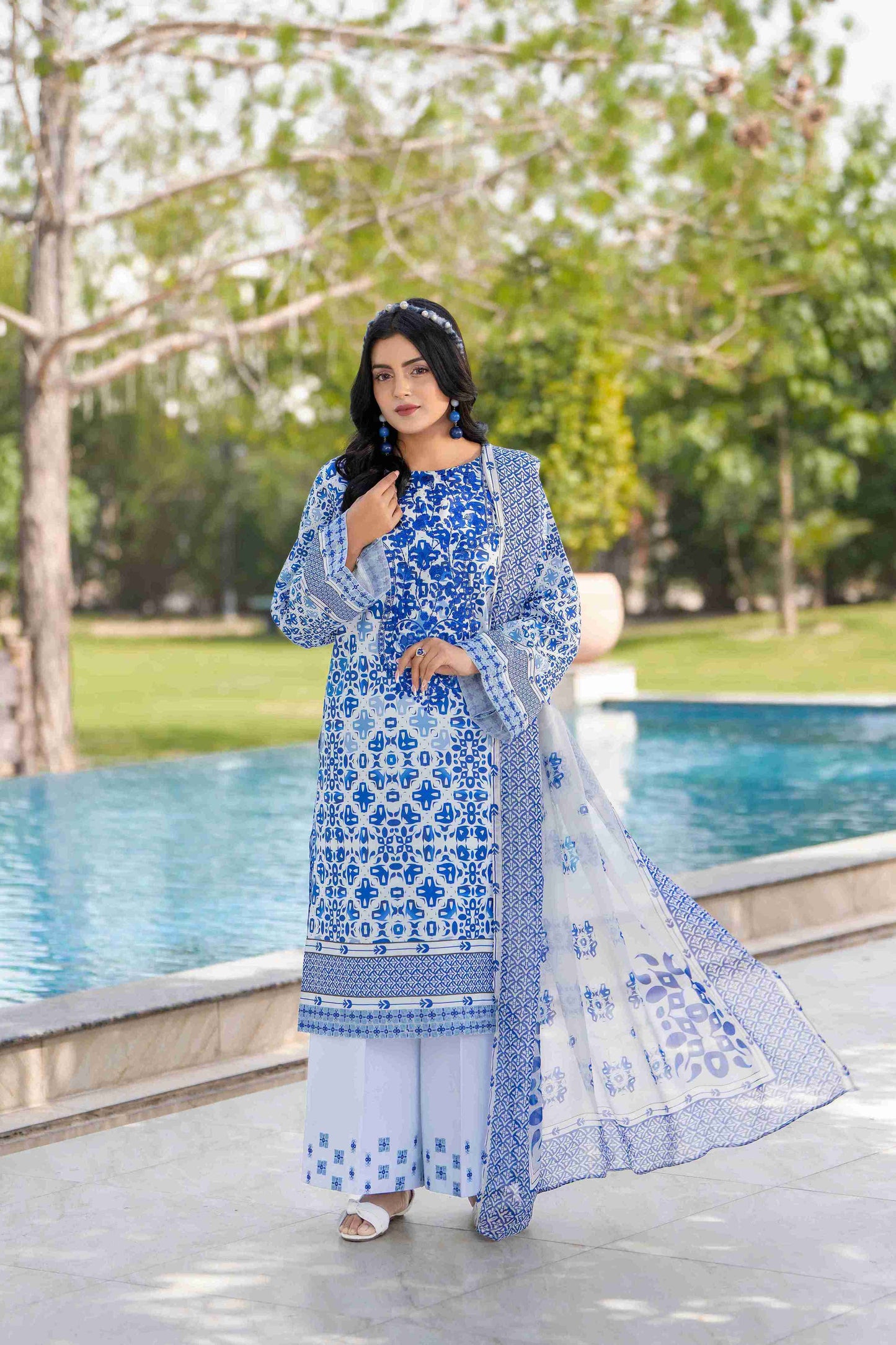 Embroidered summer kurta crafted in branded lawn with chiffon dupatta and pure cotton trouser