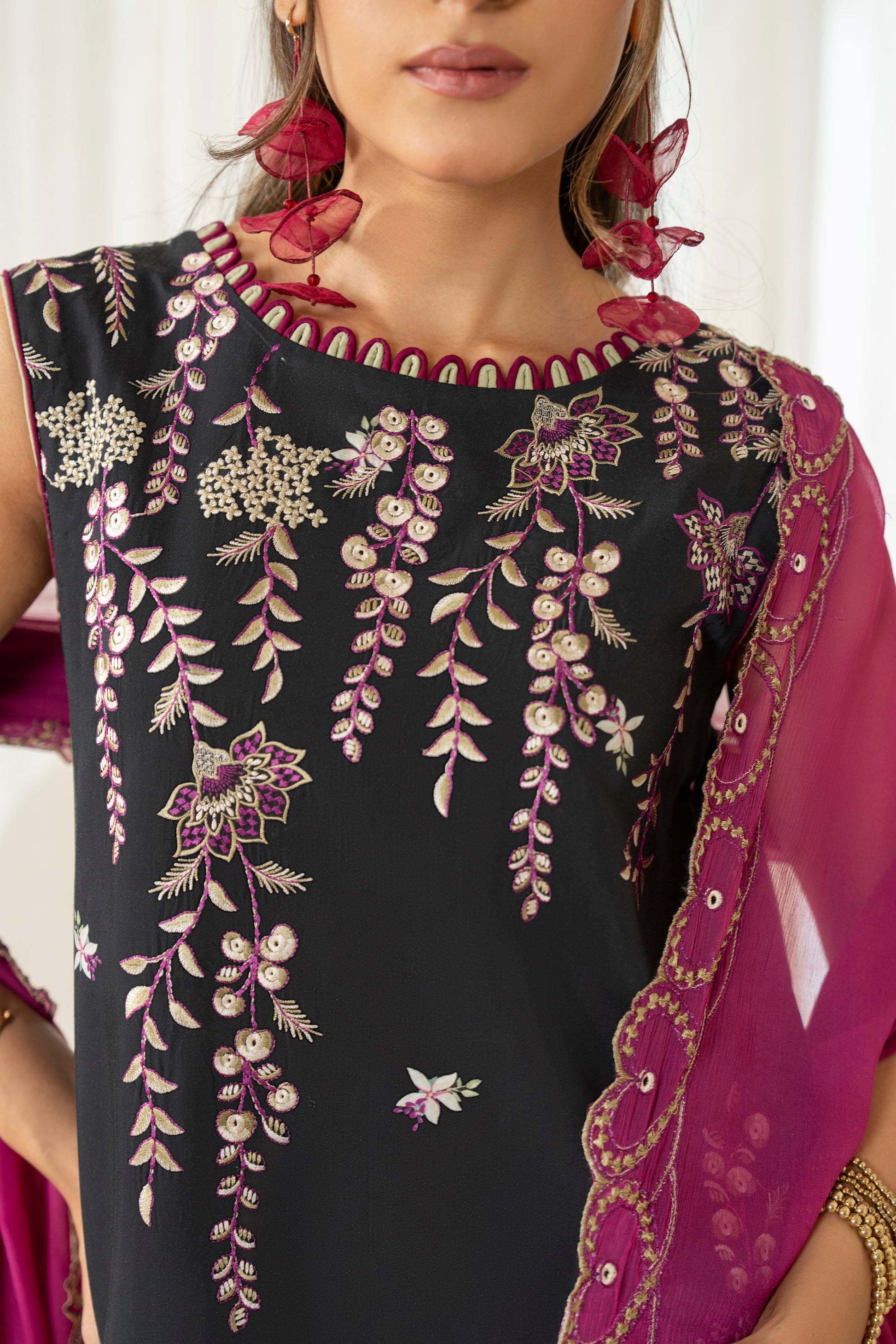 Luxurious embroidered viscose outfit with printed trouser and chiffon dupatta