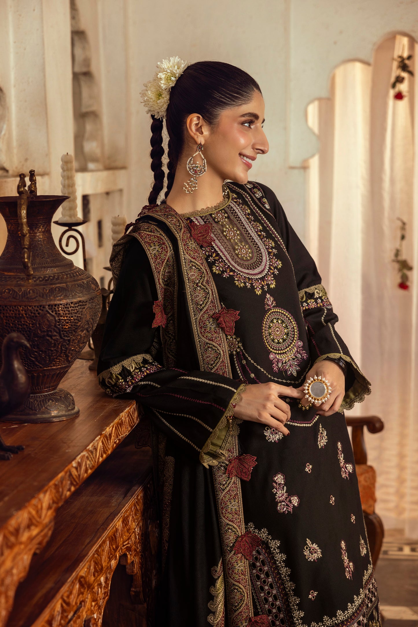A timeless winter 3PC crafted with precise Marina embroidery, organza neck shaping, and a handmade Kashmiri shawl.