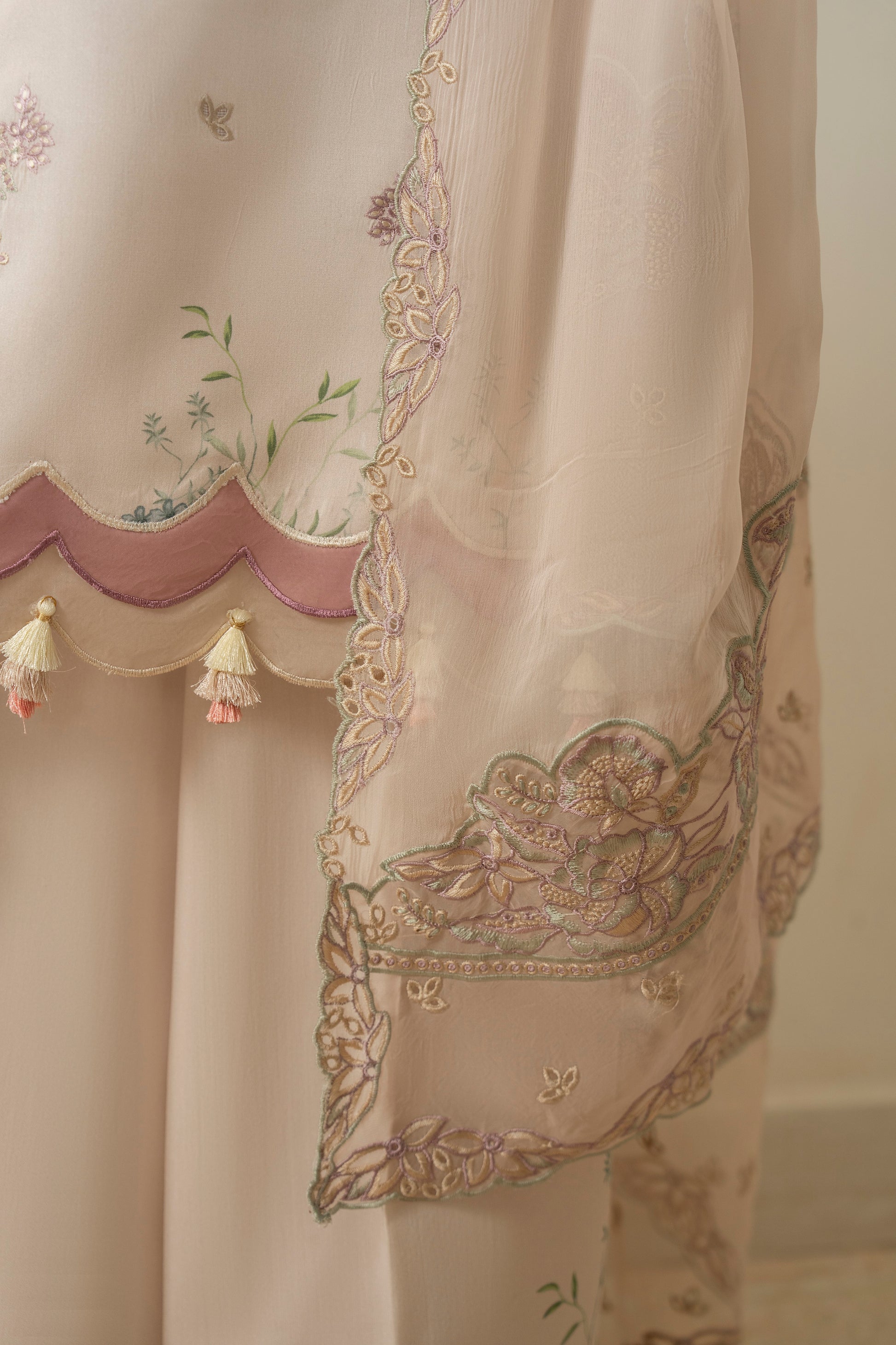 Stylish embroidered viscose shirt with printed trouser and chiffon dupatta