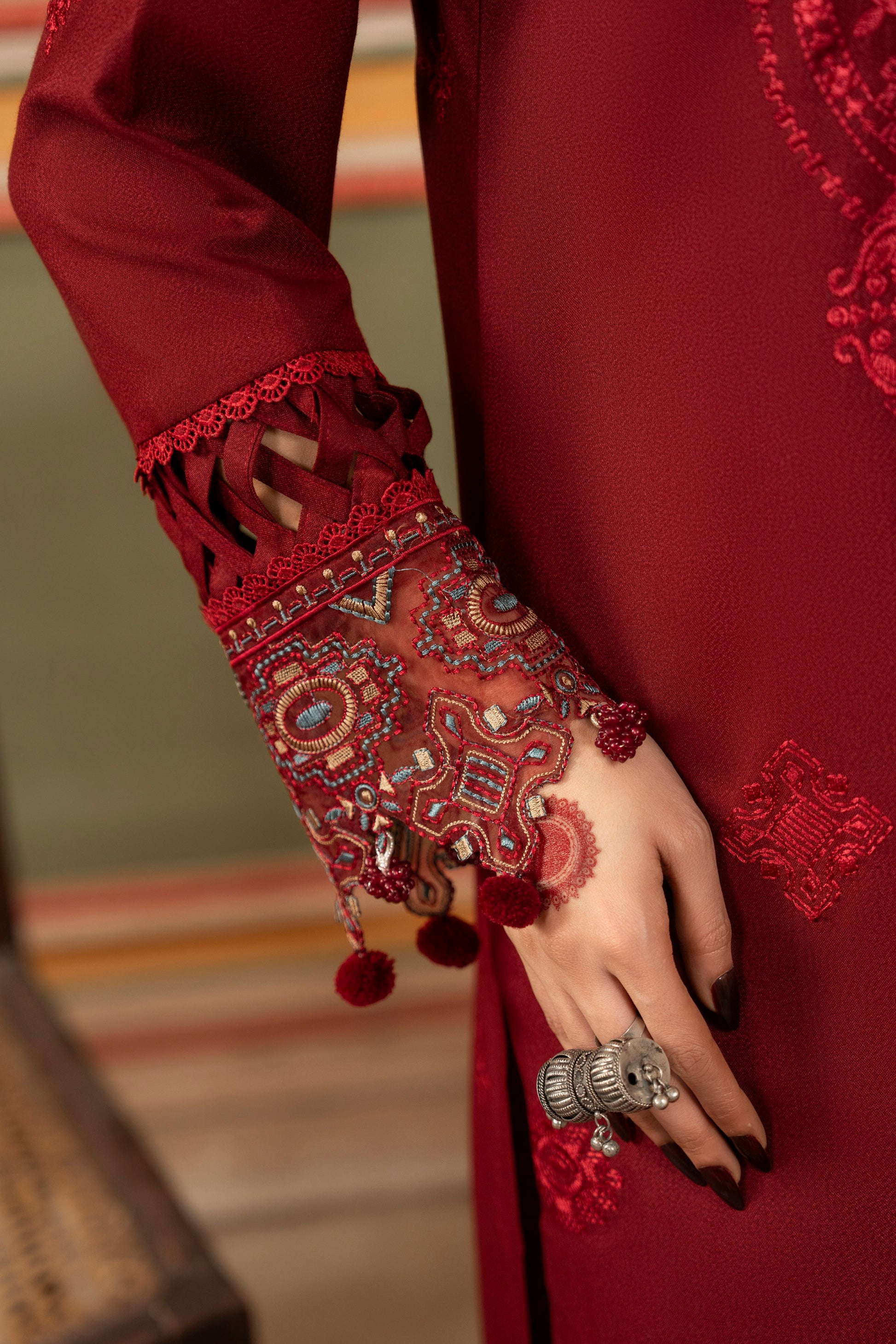 Stylish embroidered Dhanak fabric with jacquard shawl, ideal for festive and wedding guest winter looks.