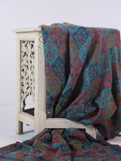 Pure wool Kashmiri shawl with smooth texture