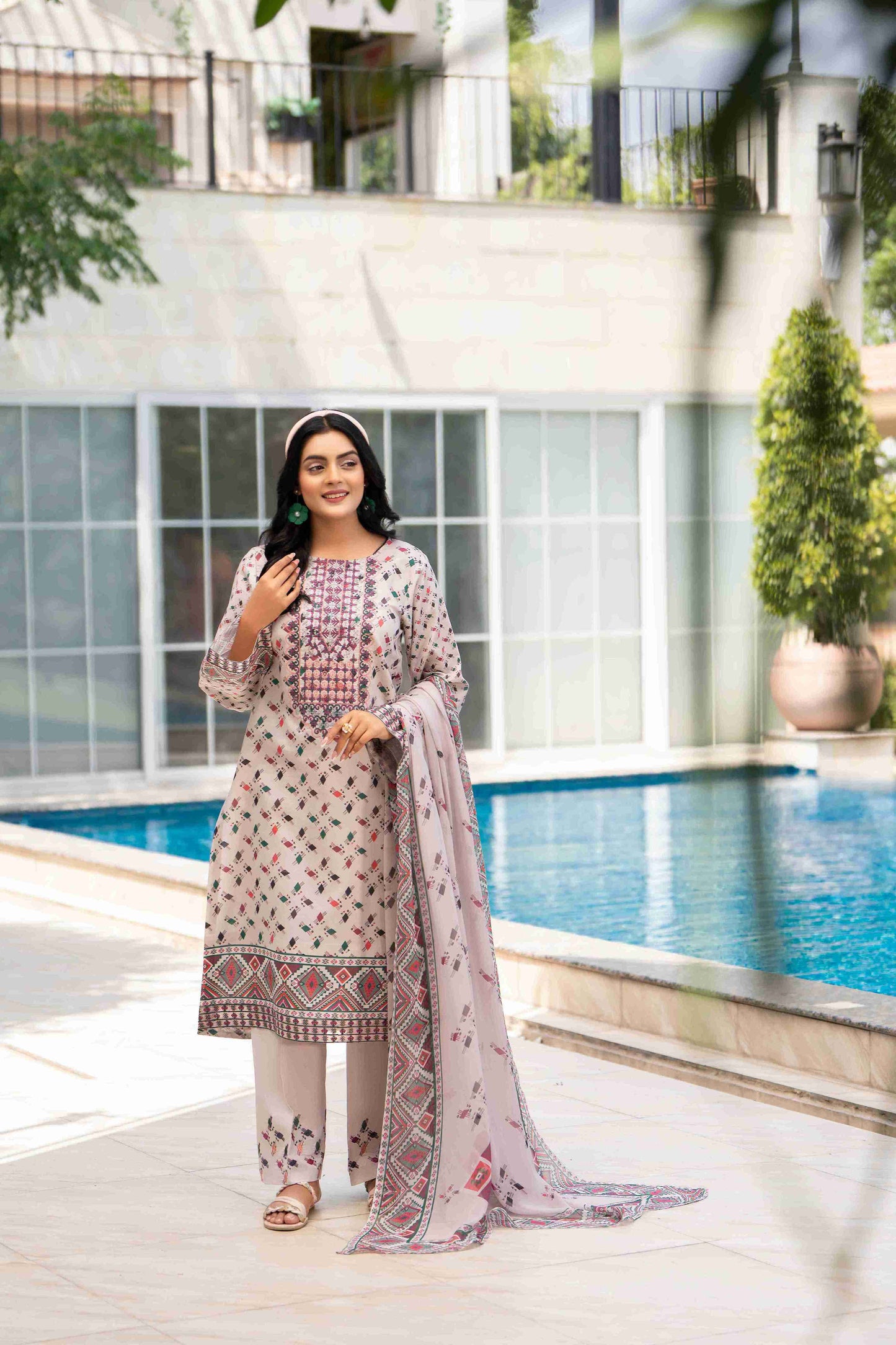 Premium lawn embroidered kurta with chiffon dupatta and cotton trouser, perfect for gatherings