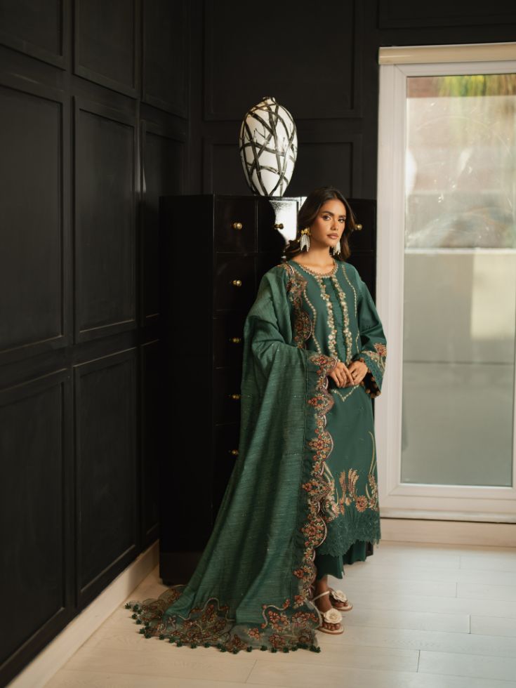 Green summer lawn outfit with cotton dupatta and embroidered details on shirt and sleeves