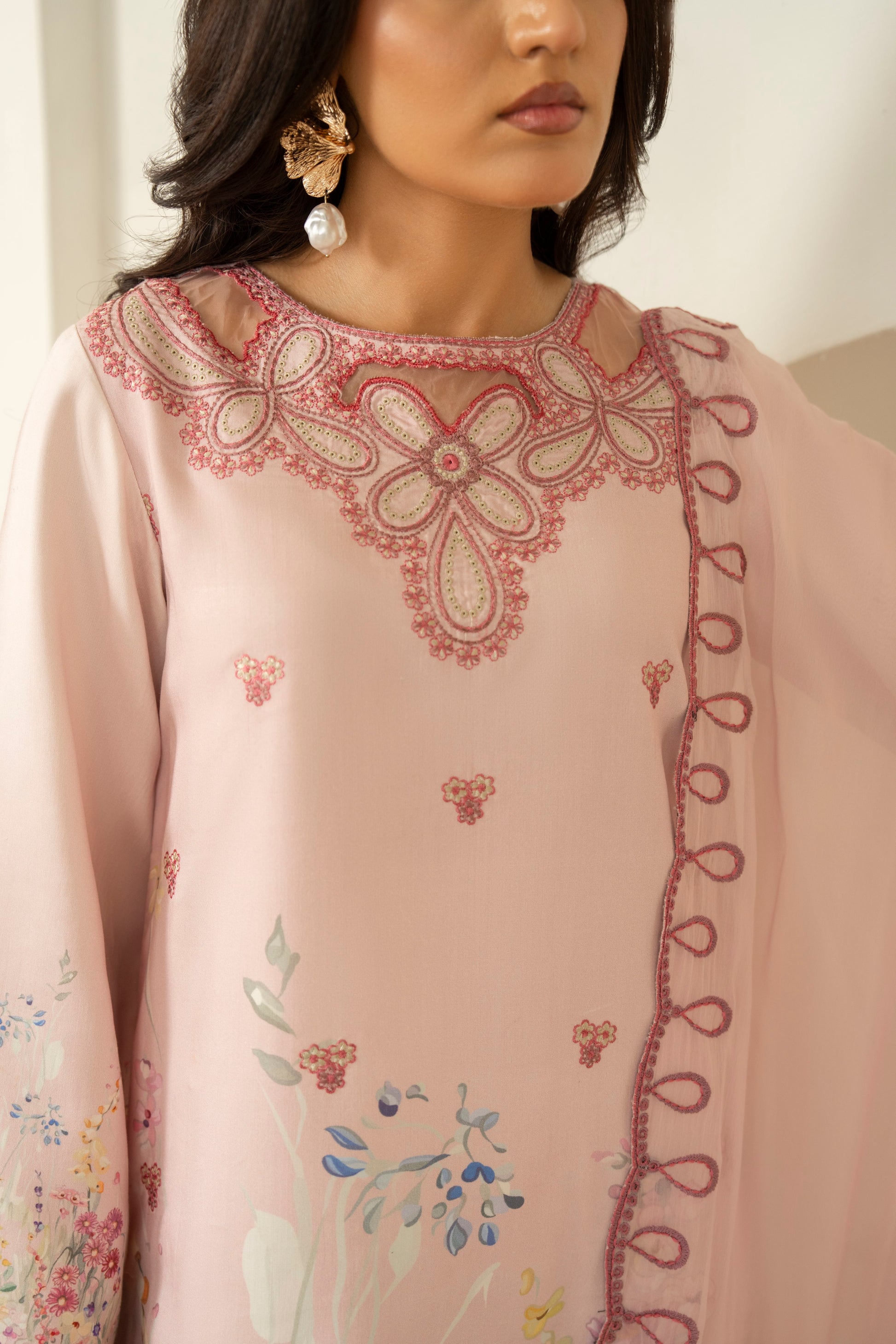 Women’s printed viscose dress with embroidery and chiffon dupatta