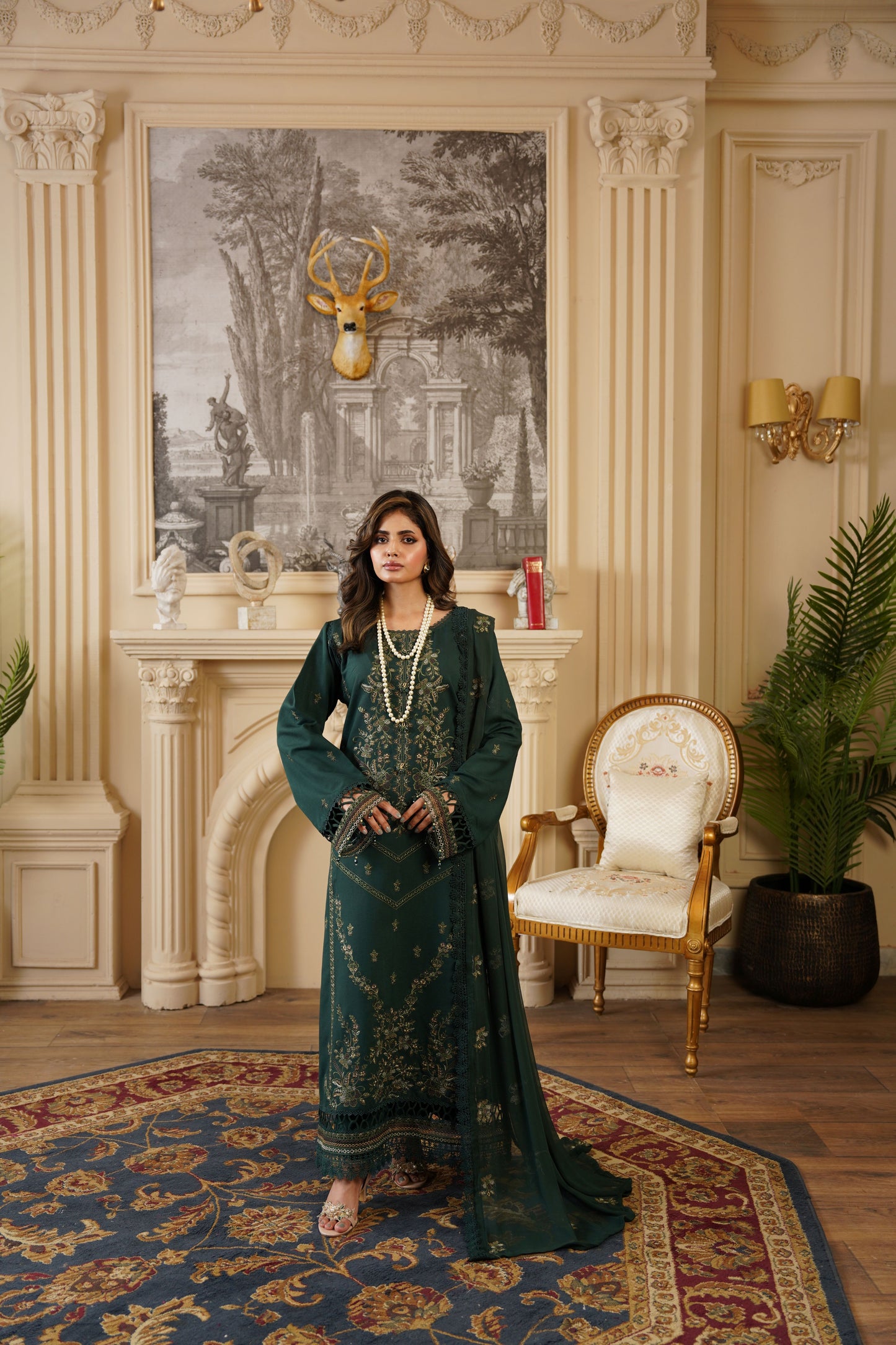 Elegant embroidered 3-piece unstitched outfit
