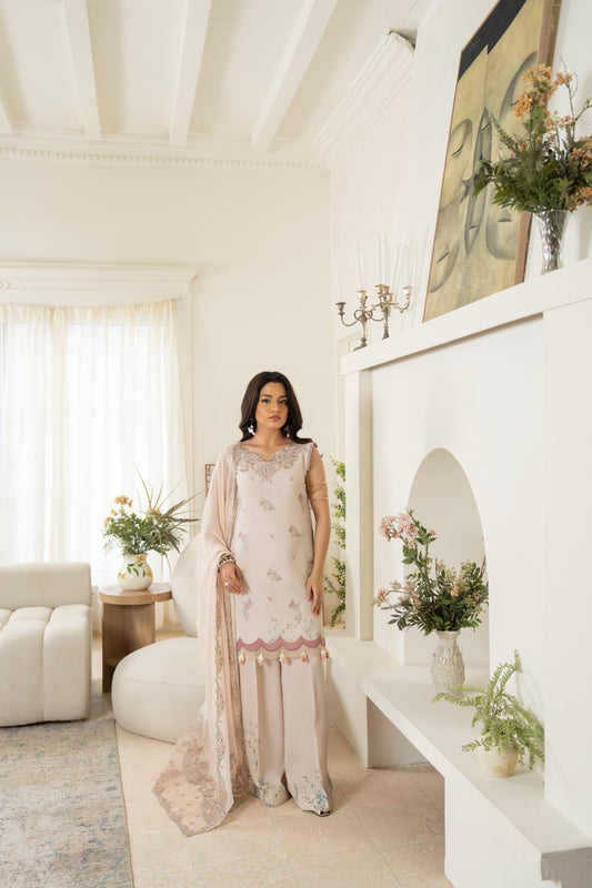 Modern printed viscose dress with embroidered front and chiffon dupatta